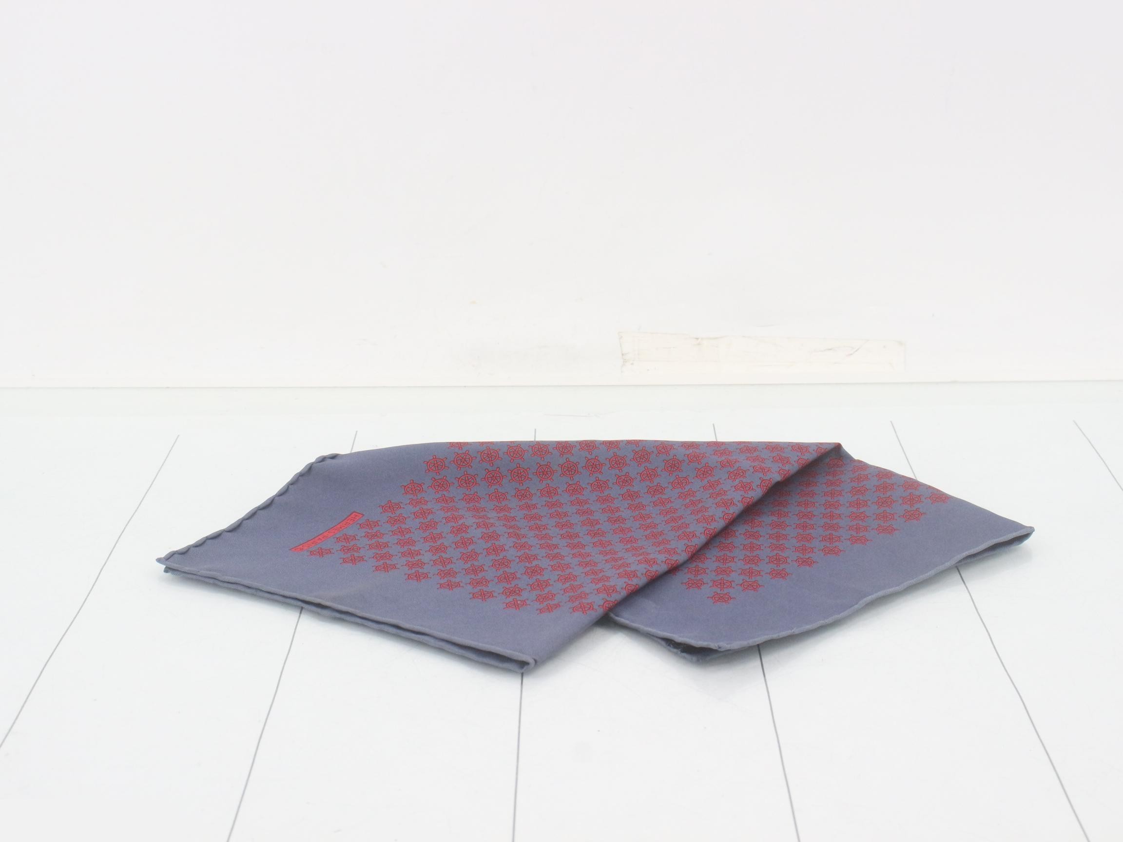 Scarf, Carre 40 — view 2