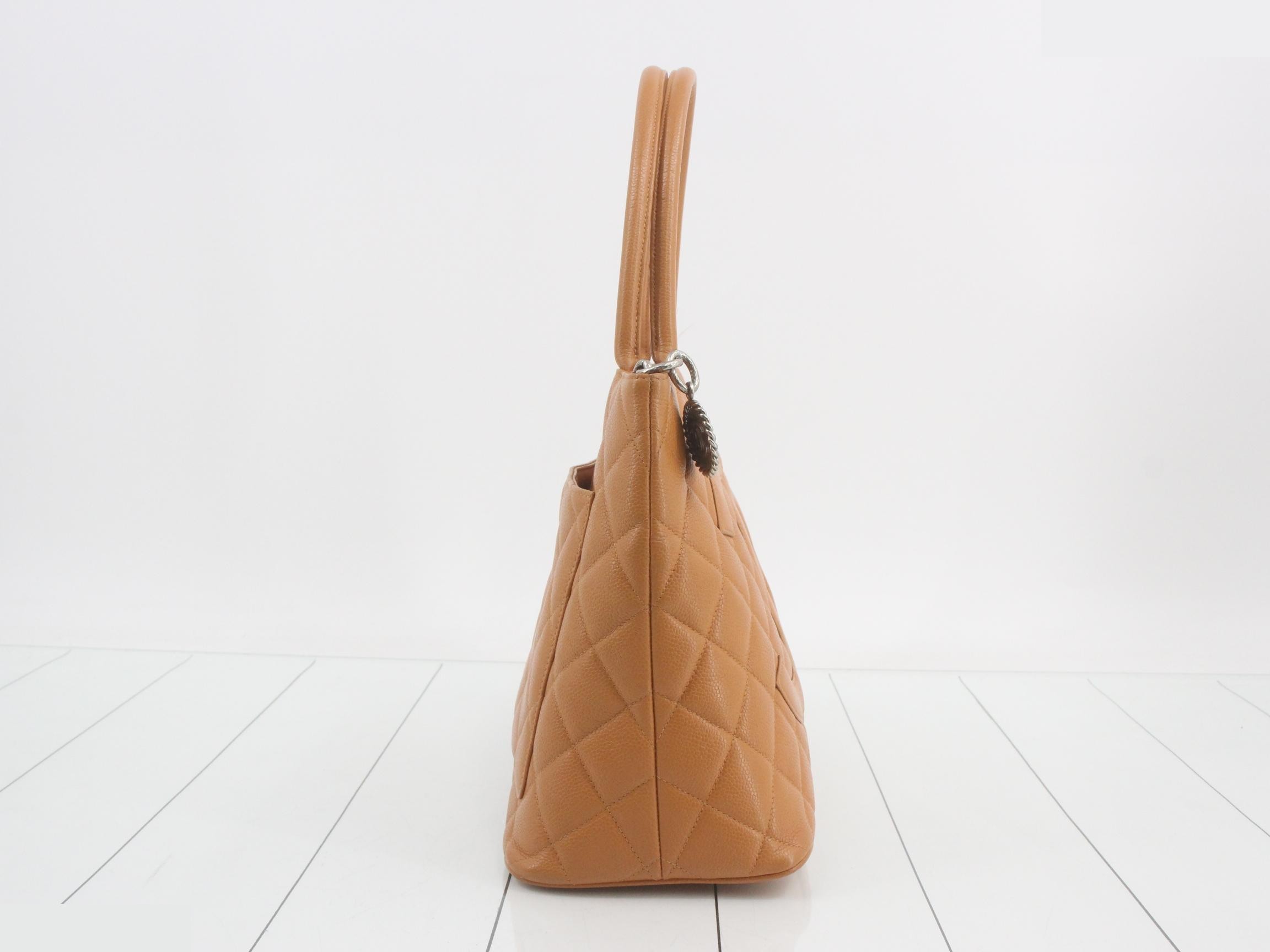 Caviar Skin Reissue Tote Bag / Handbag — view 4
