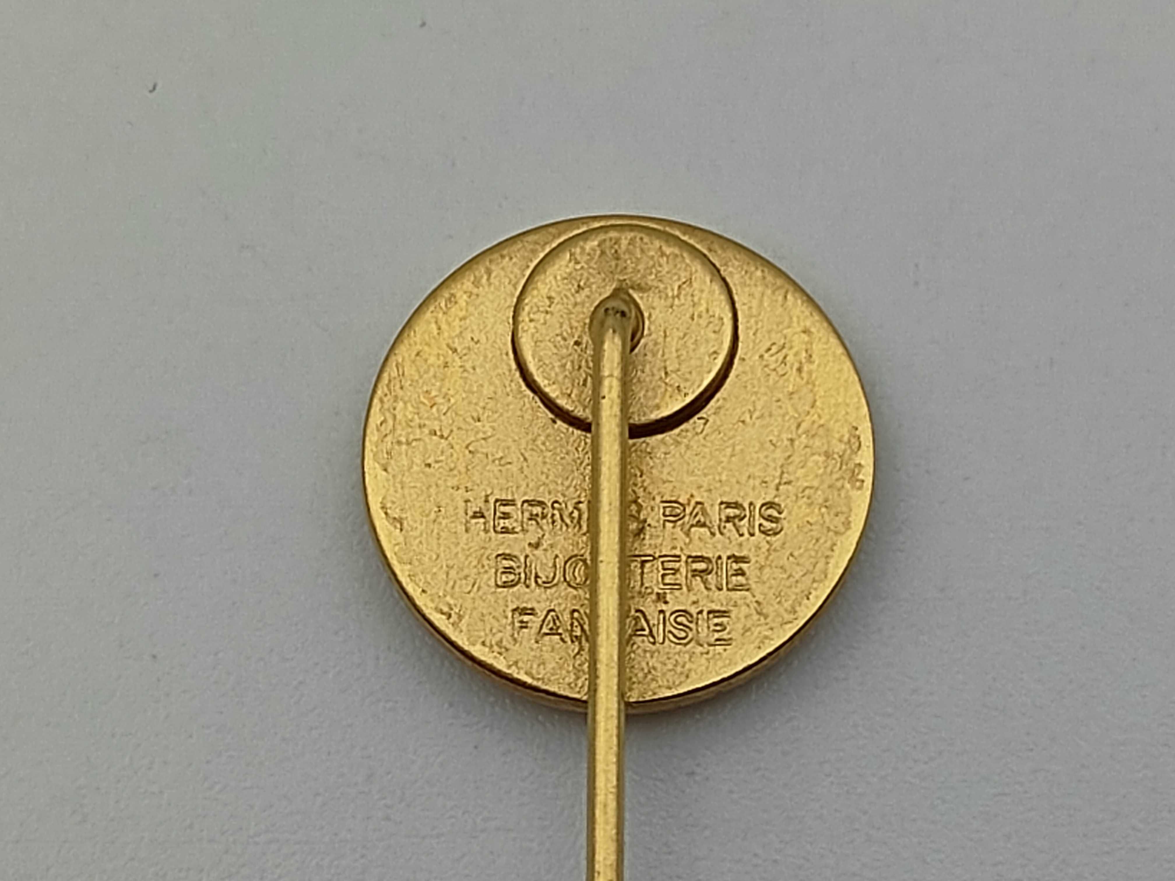 pin brooch, Sellier brooch — view 2