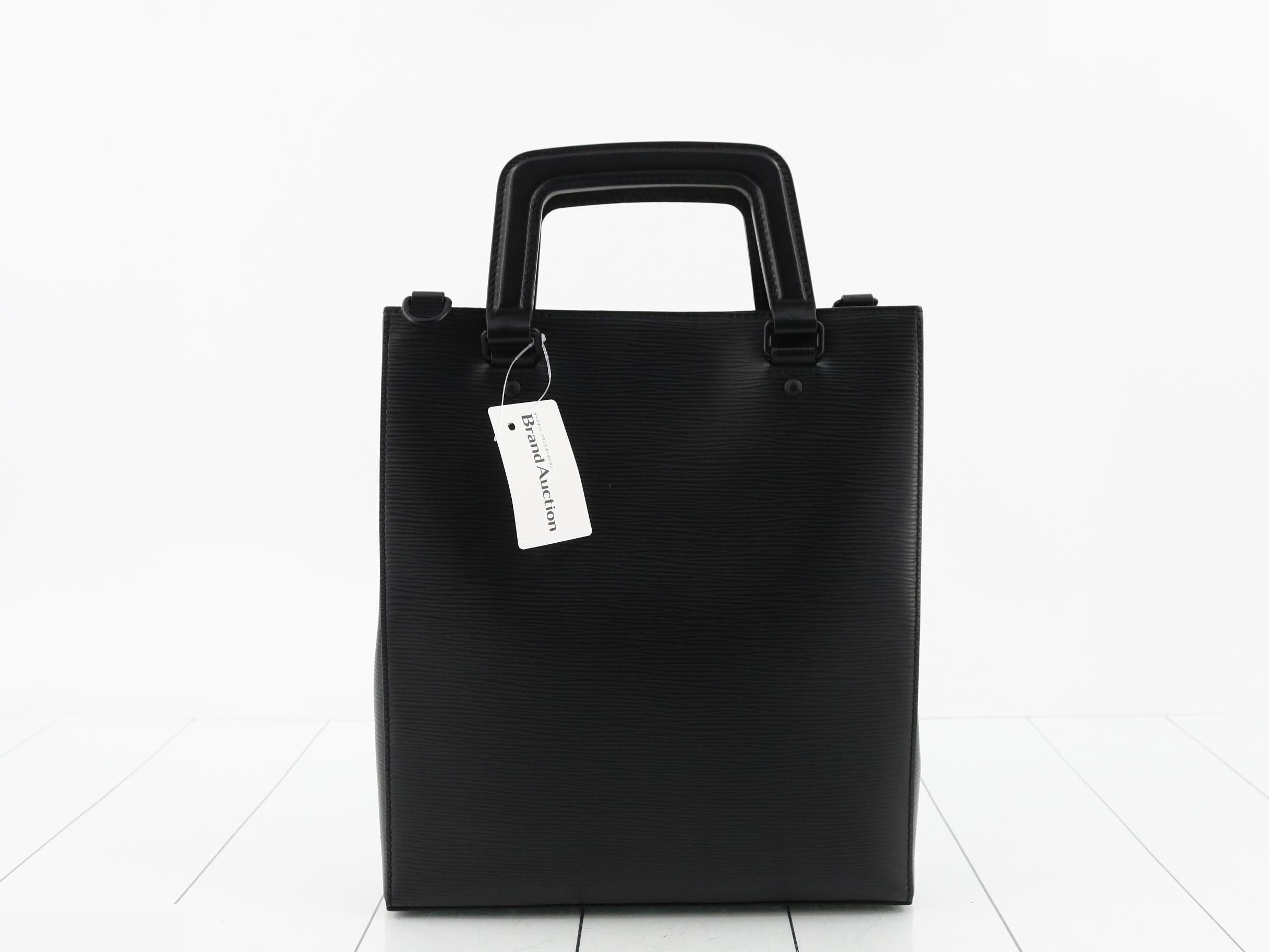Epi Shoulder Bag Sac Plat — view 2
