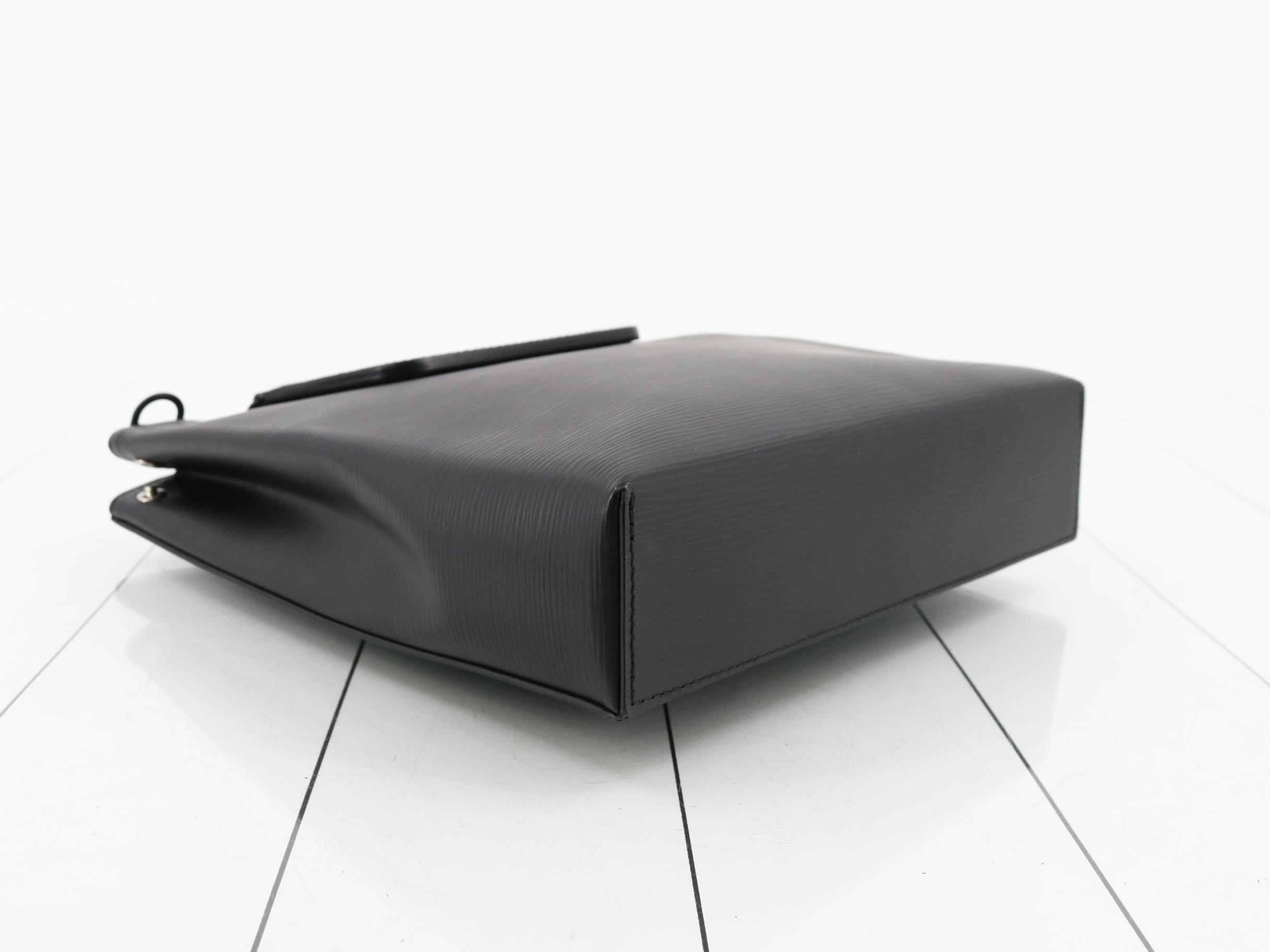 Epi Shoulder Bag Sac Plat — view 5