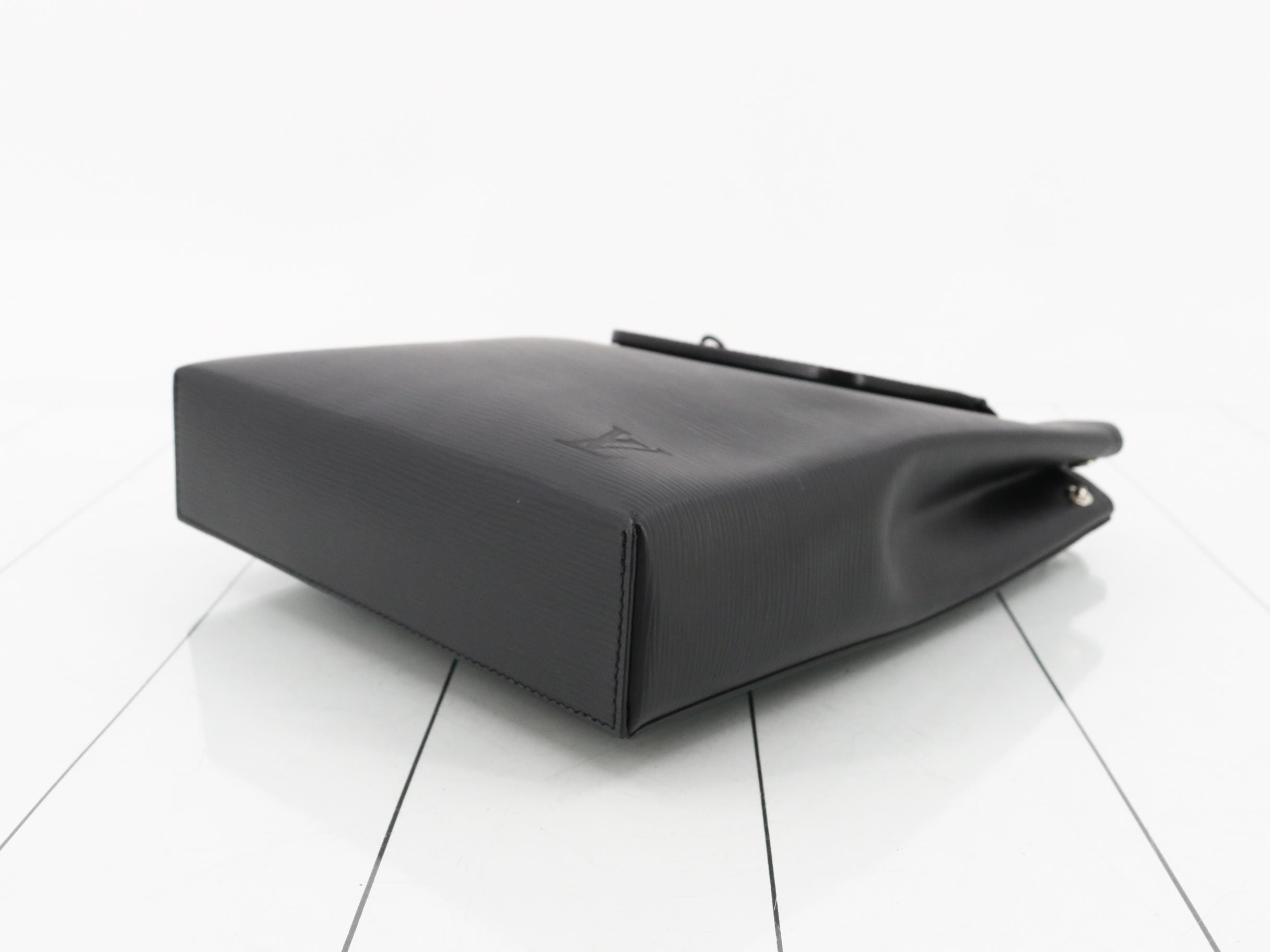 Epi Shoulder Bag Sac Plat — view 6