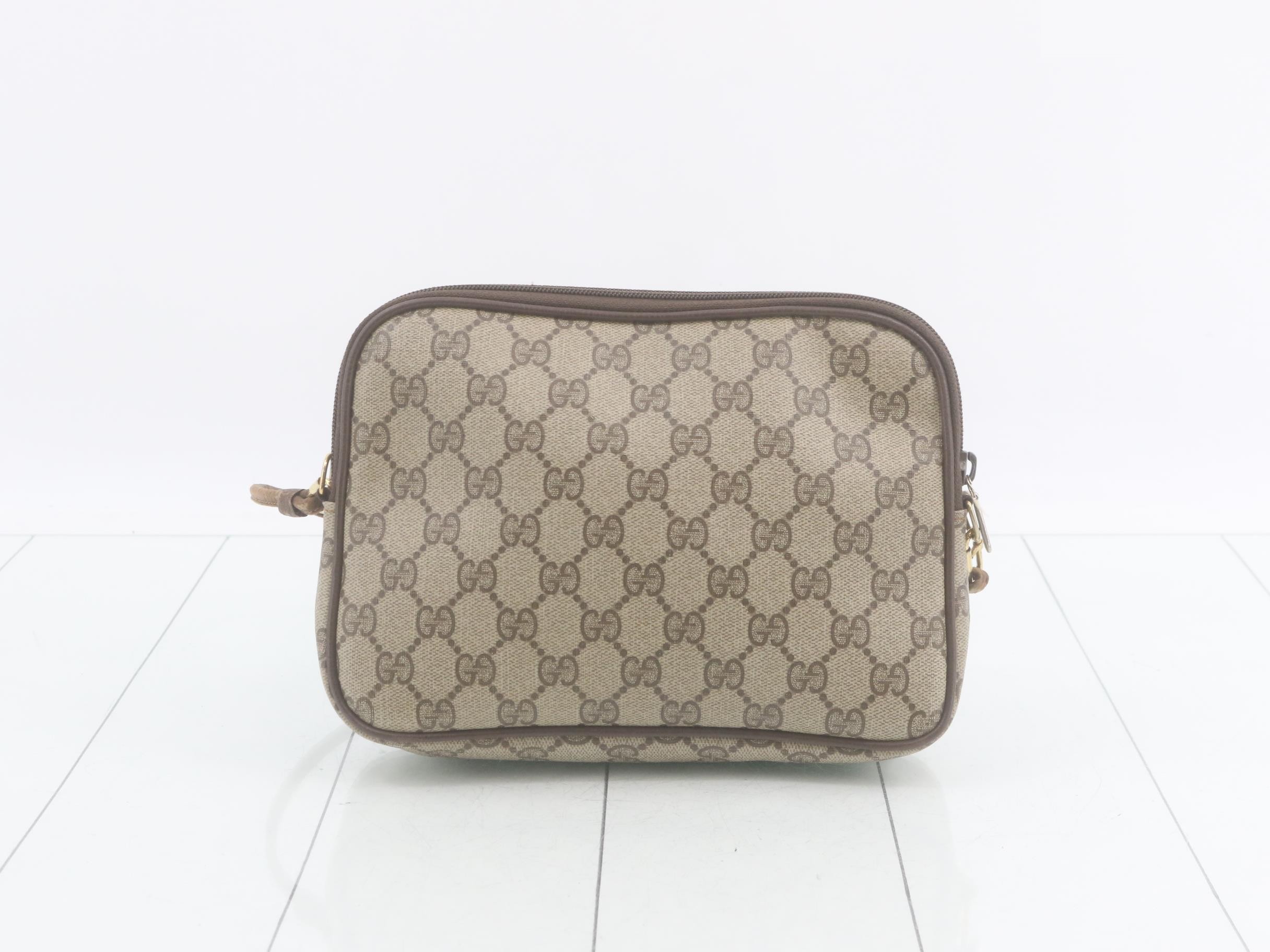 GG Supreme Shoulder Bag — view 2