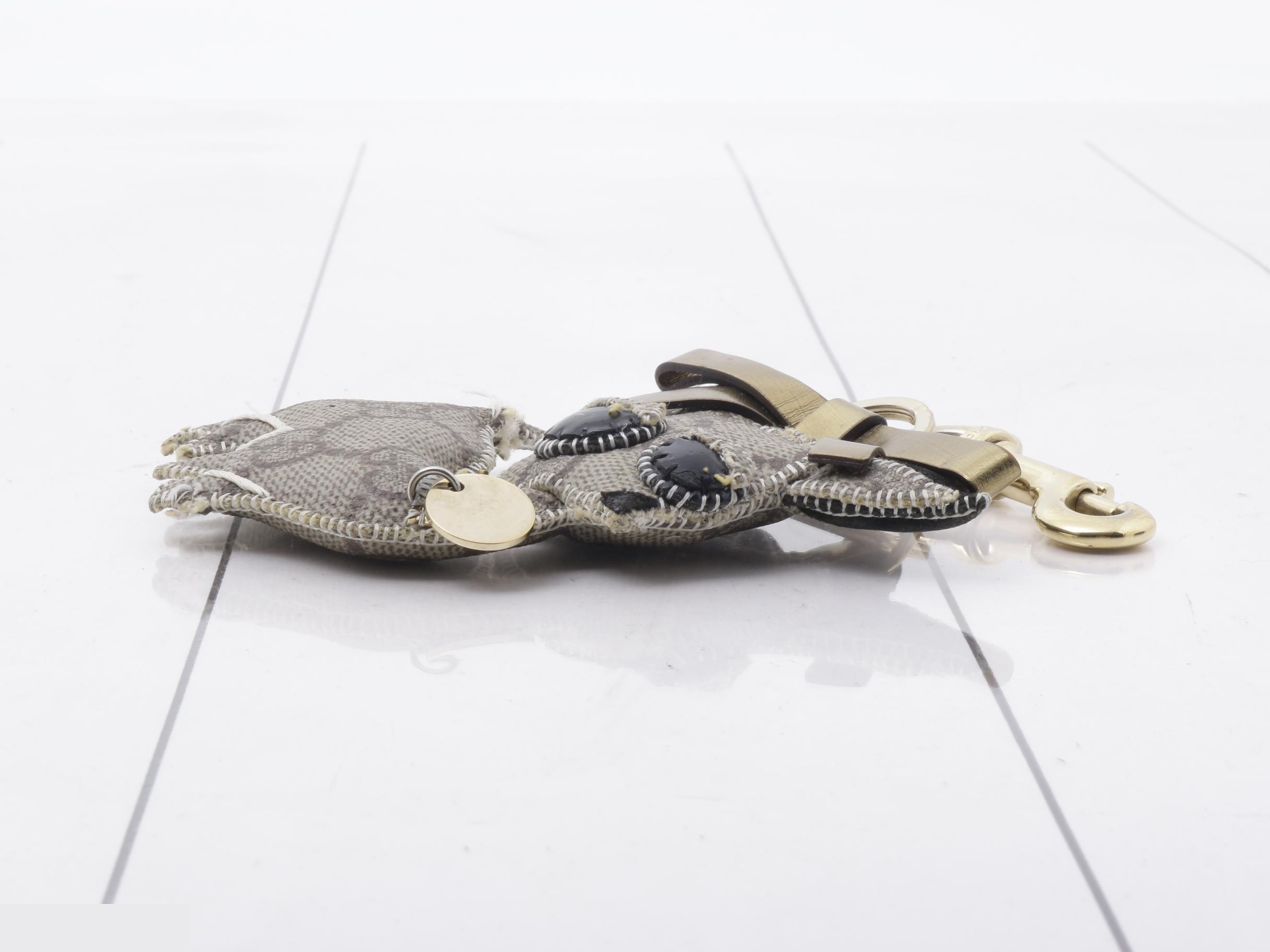 key ring — view 3