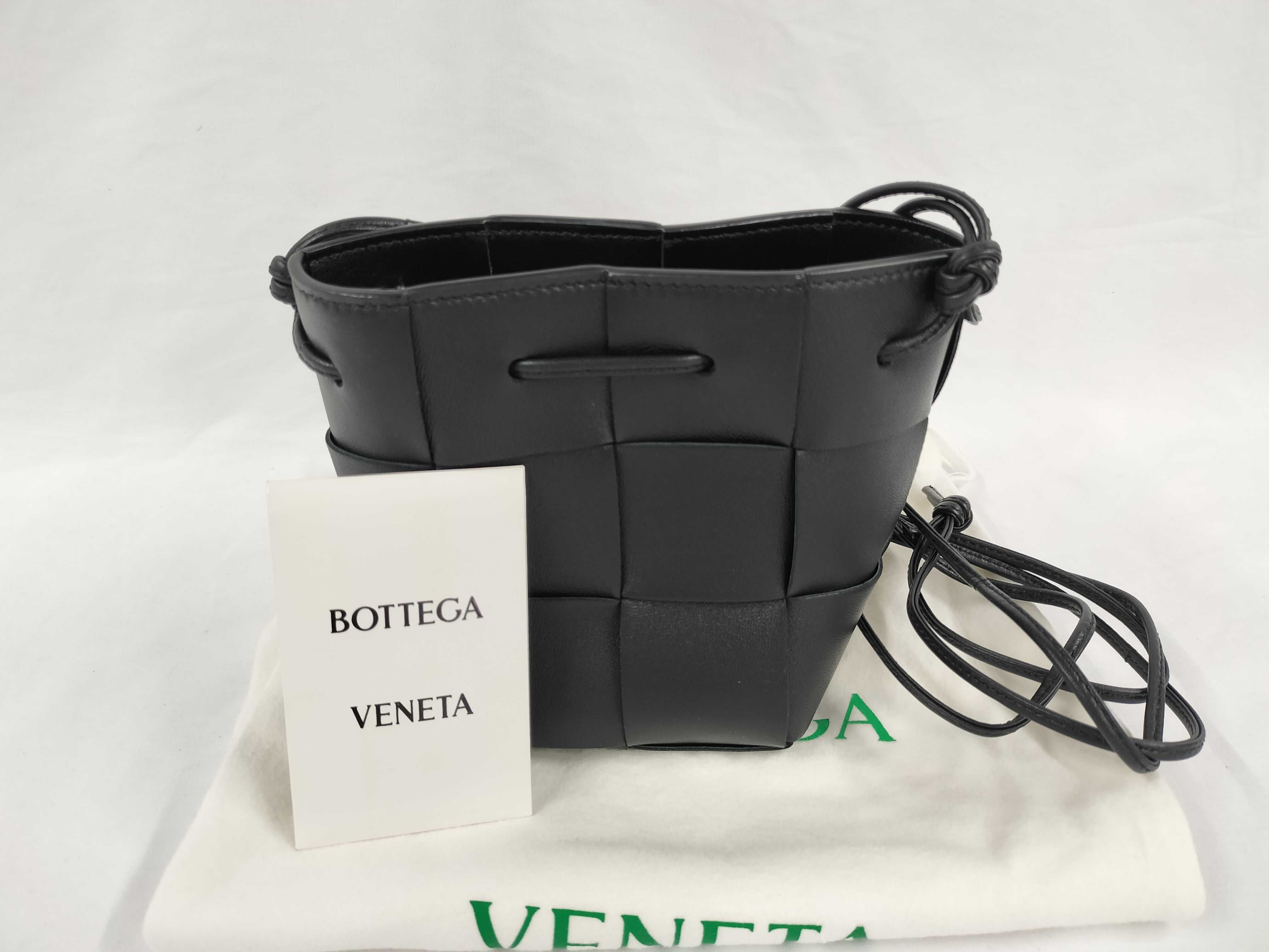Intrecciato Cassette Mini Crossbody Bag 680217 Leather Black Shoulder Bag — view 12