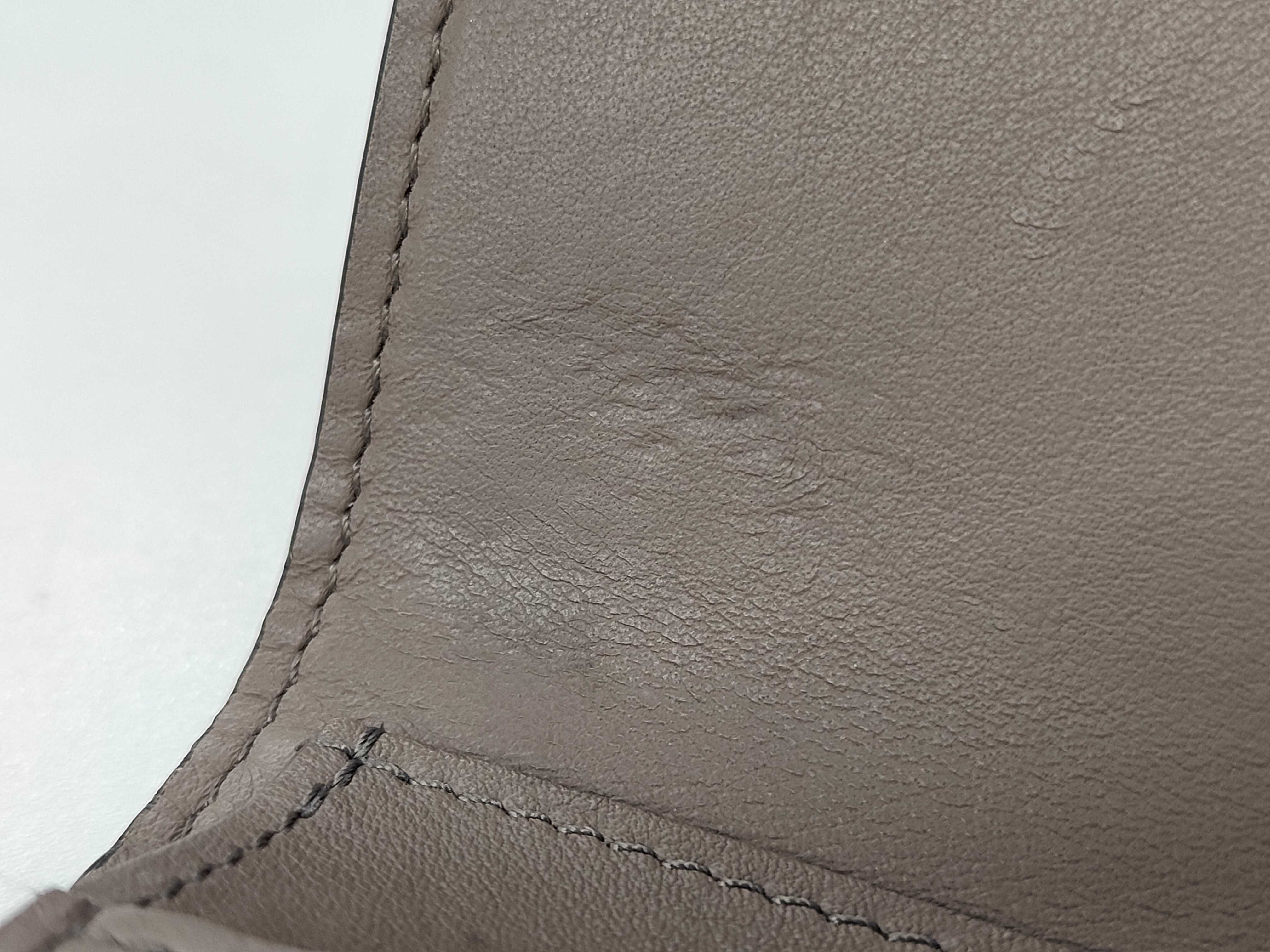 Portefeuille Capucines Compact Capucines M62156 Wallet — view 8