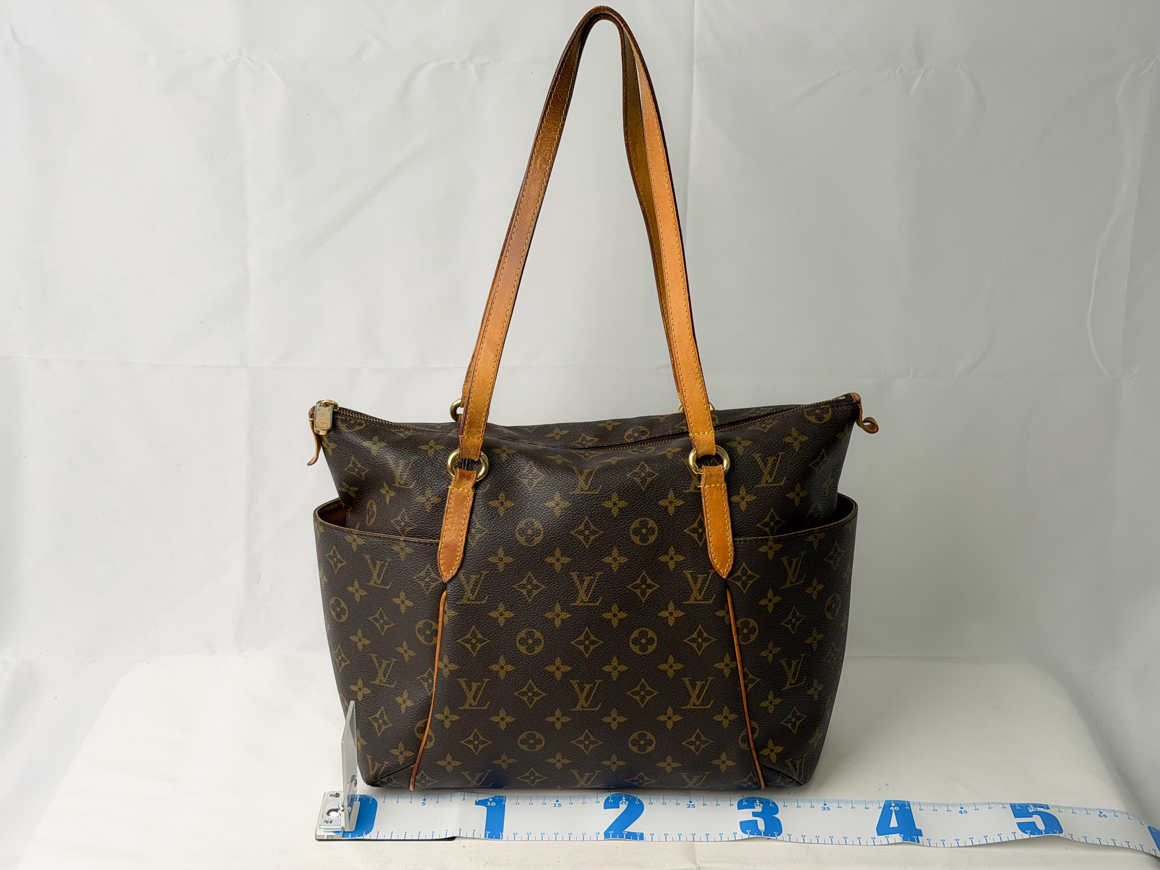 Monogram M56690 Totally GM MB2039 Tote Bag — view 2