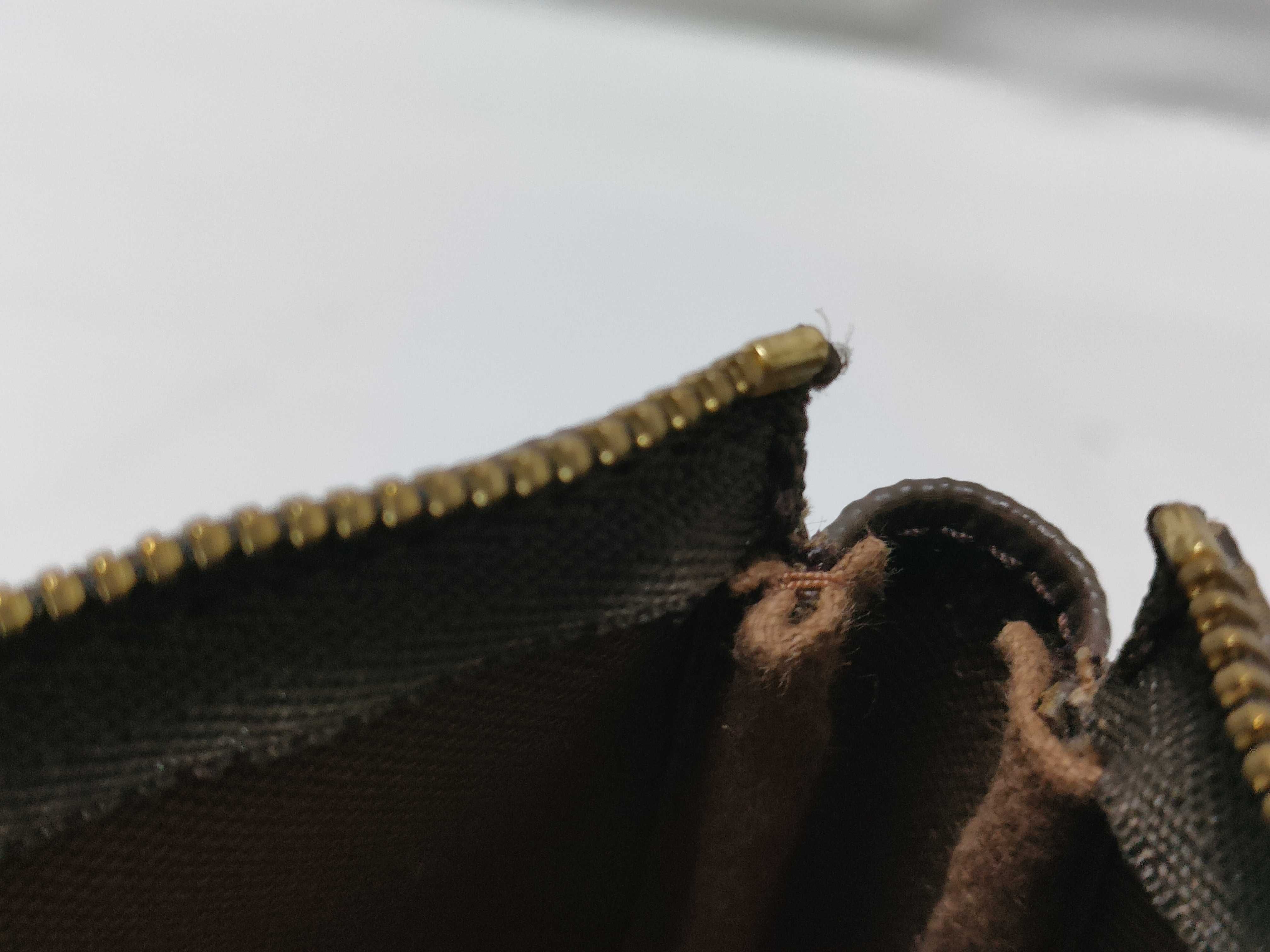 Monogram Accessoires Pouch — view 9