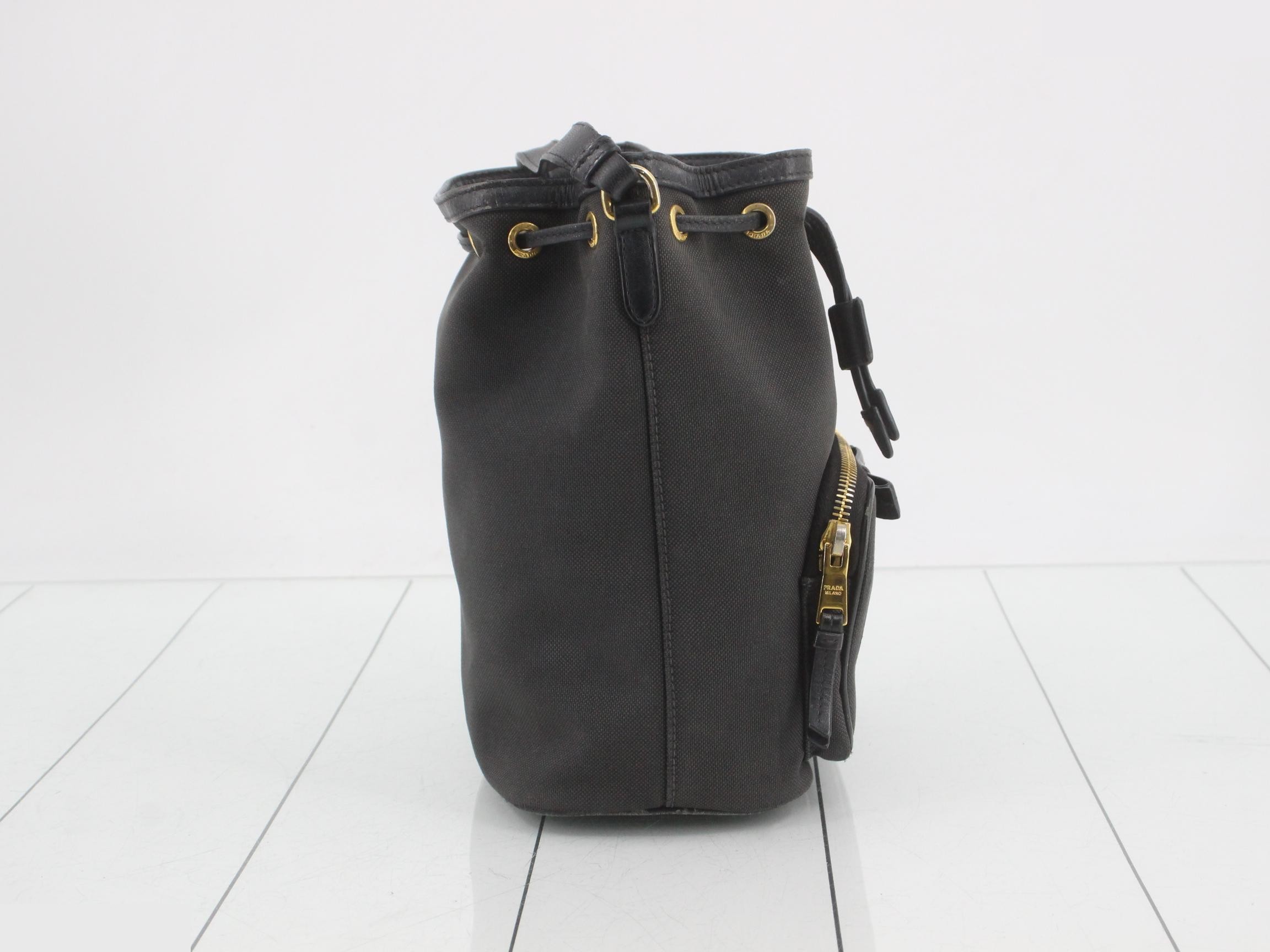 Logo jacquard canvas drawstring handbag, black. — view 4