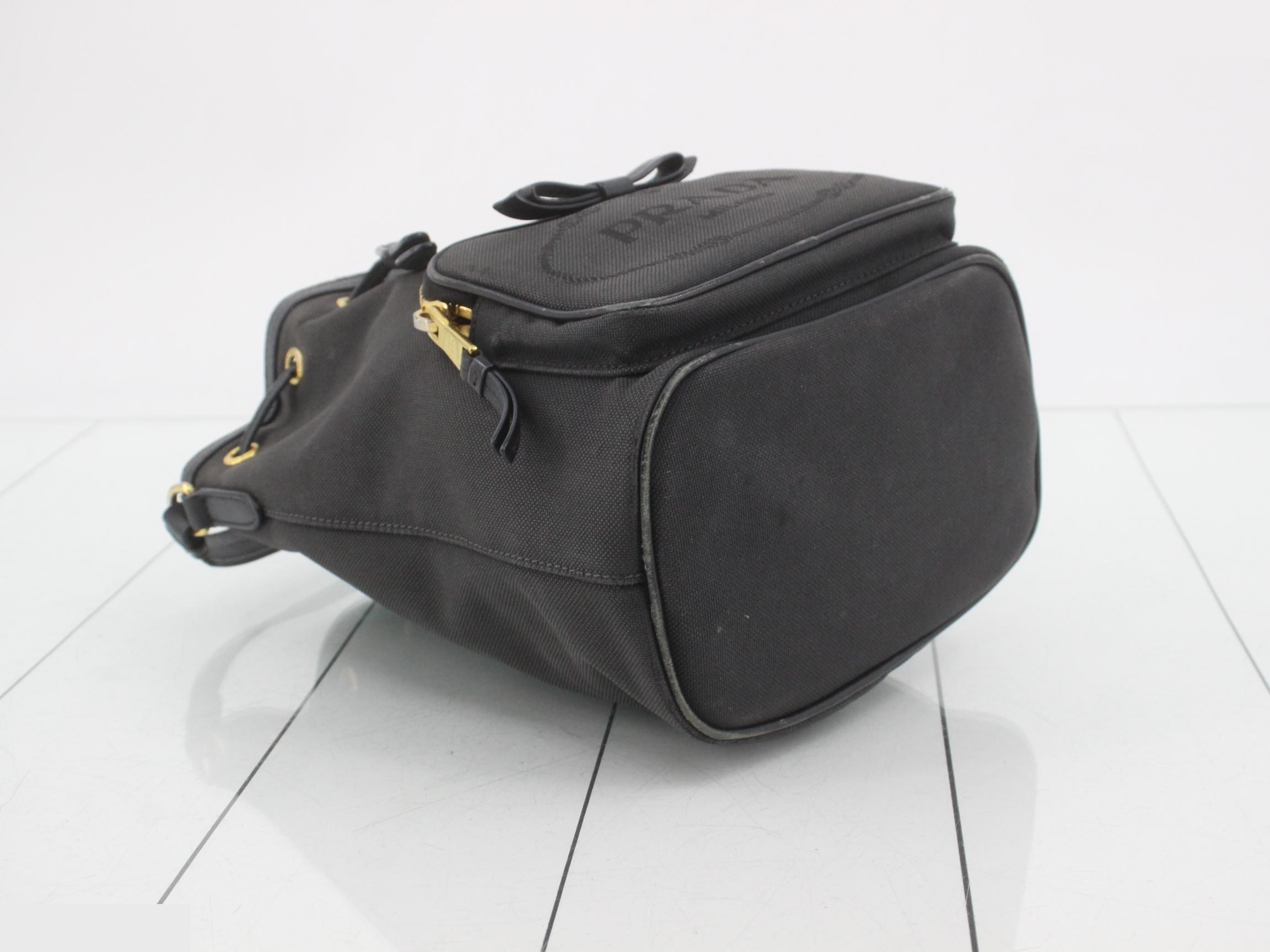 Logo jacquard canvas drawstring handbag, black. — view 5