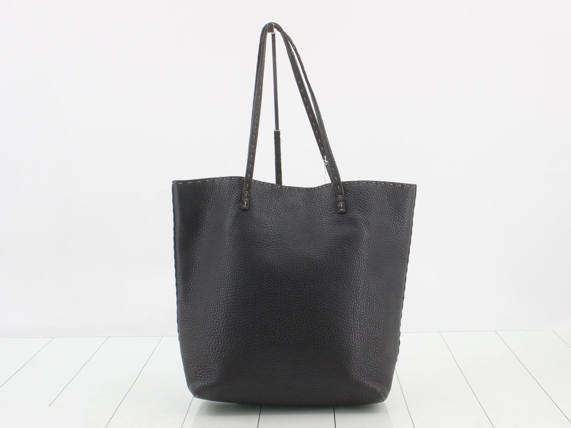 handbag — view 2