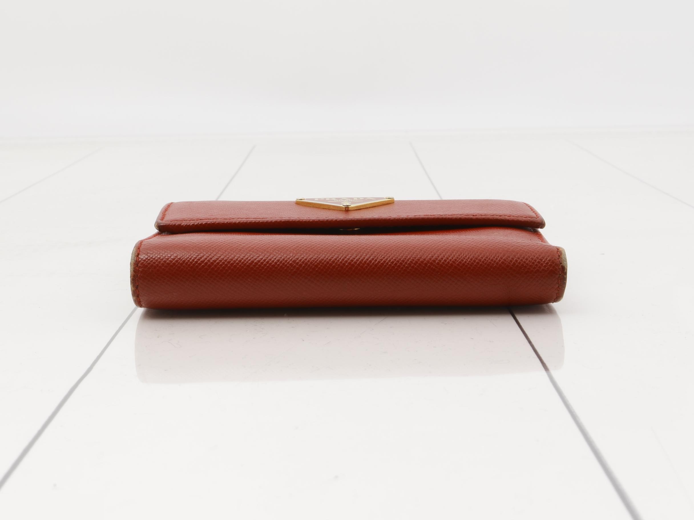 Saffiano Triangle Plate Tri-fold Wallet, Red — view 3