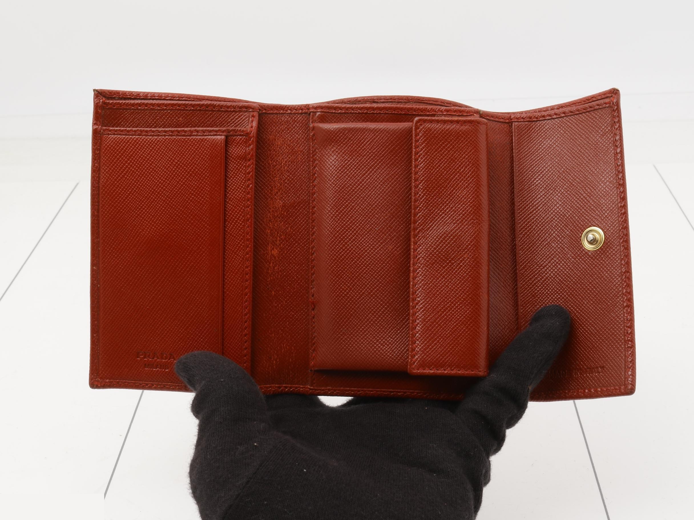 Saffiano Triangle Plate Tri-fold Wallet, Red — view 4