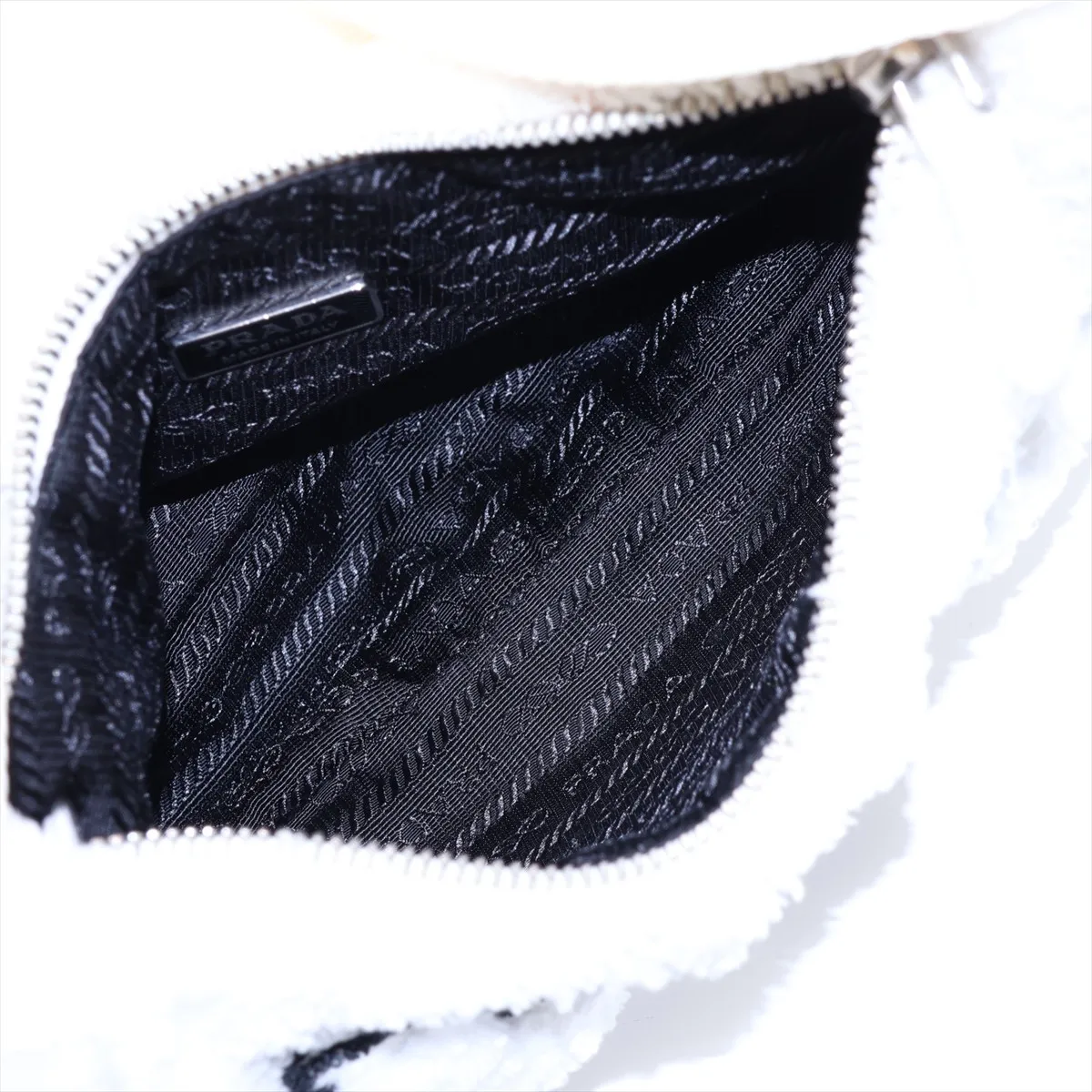 Re-Edition Pile Shoulder Bag White 1NE515 — view 7