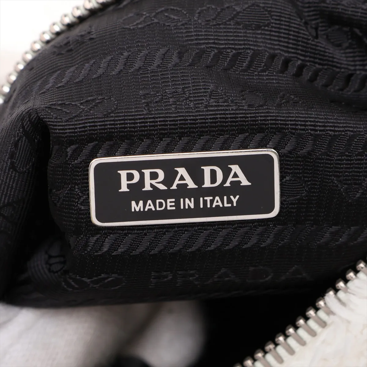Re-Edition Pile Shoulder Bag White 1NE515 — view 8