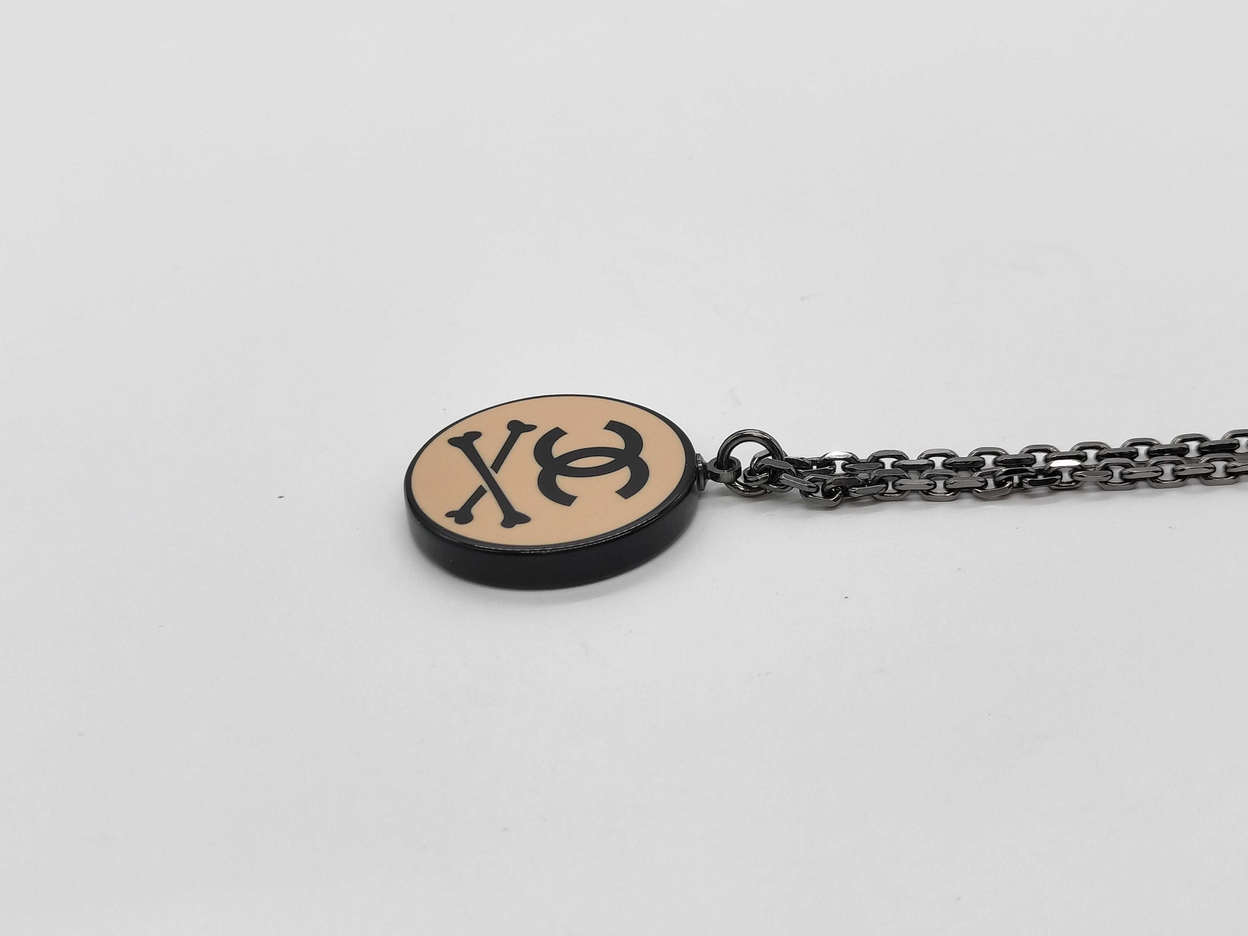03P Skull Bone Coco Mark Plastic Chain Necklace — view 3