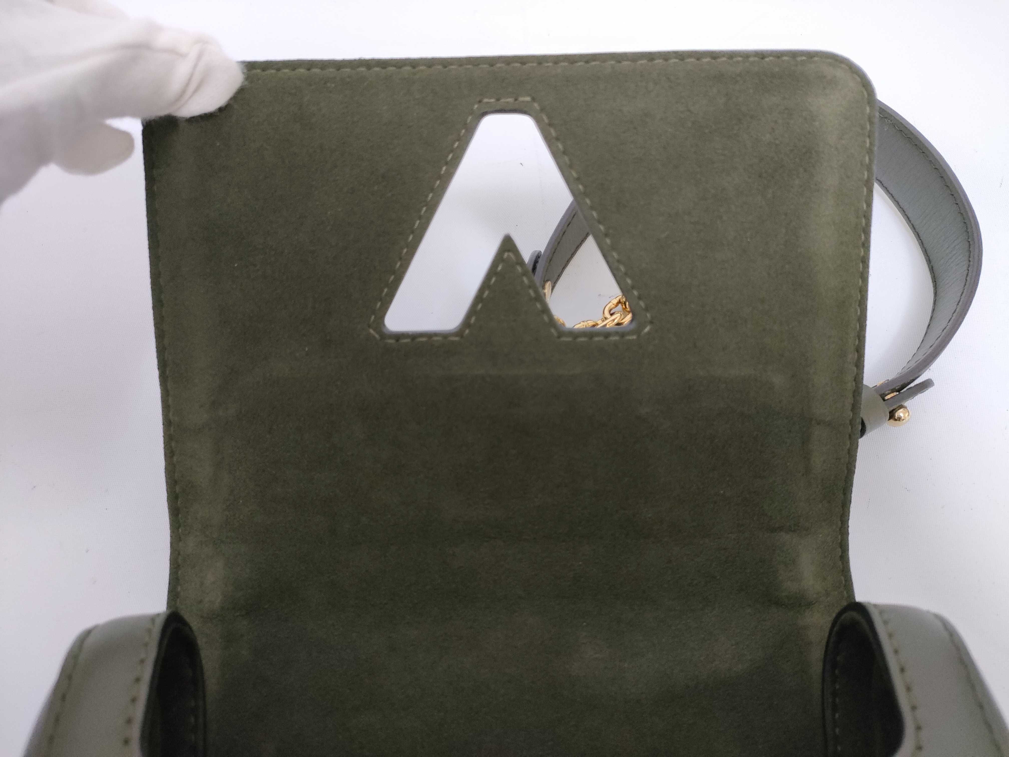 Monogram Louis Vuitton Twist PM Green Shoulder Bag — view 9