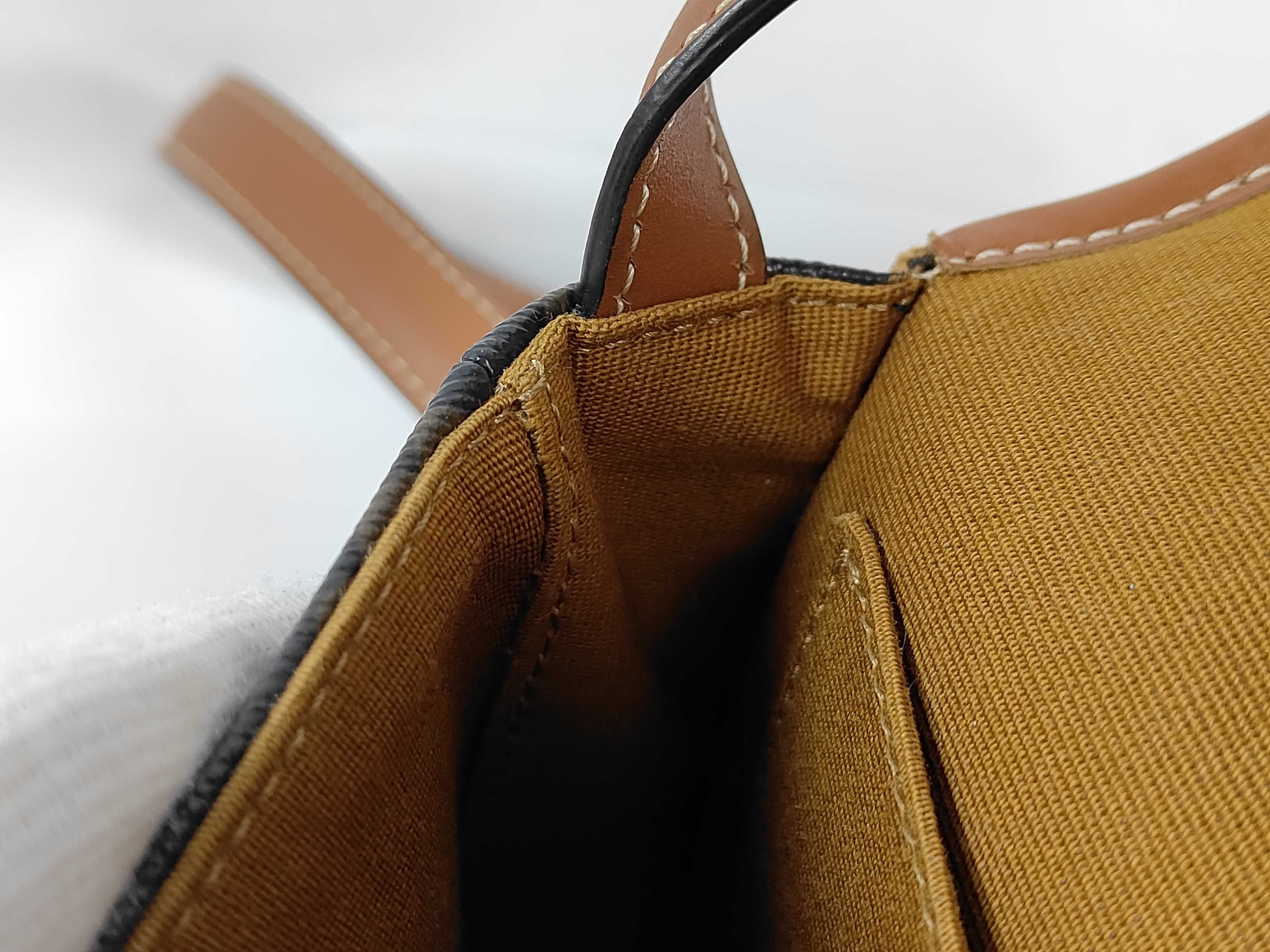 Triomphe Shoulder Bag — view 9