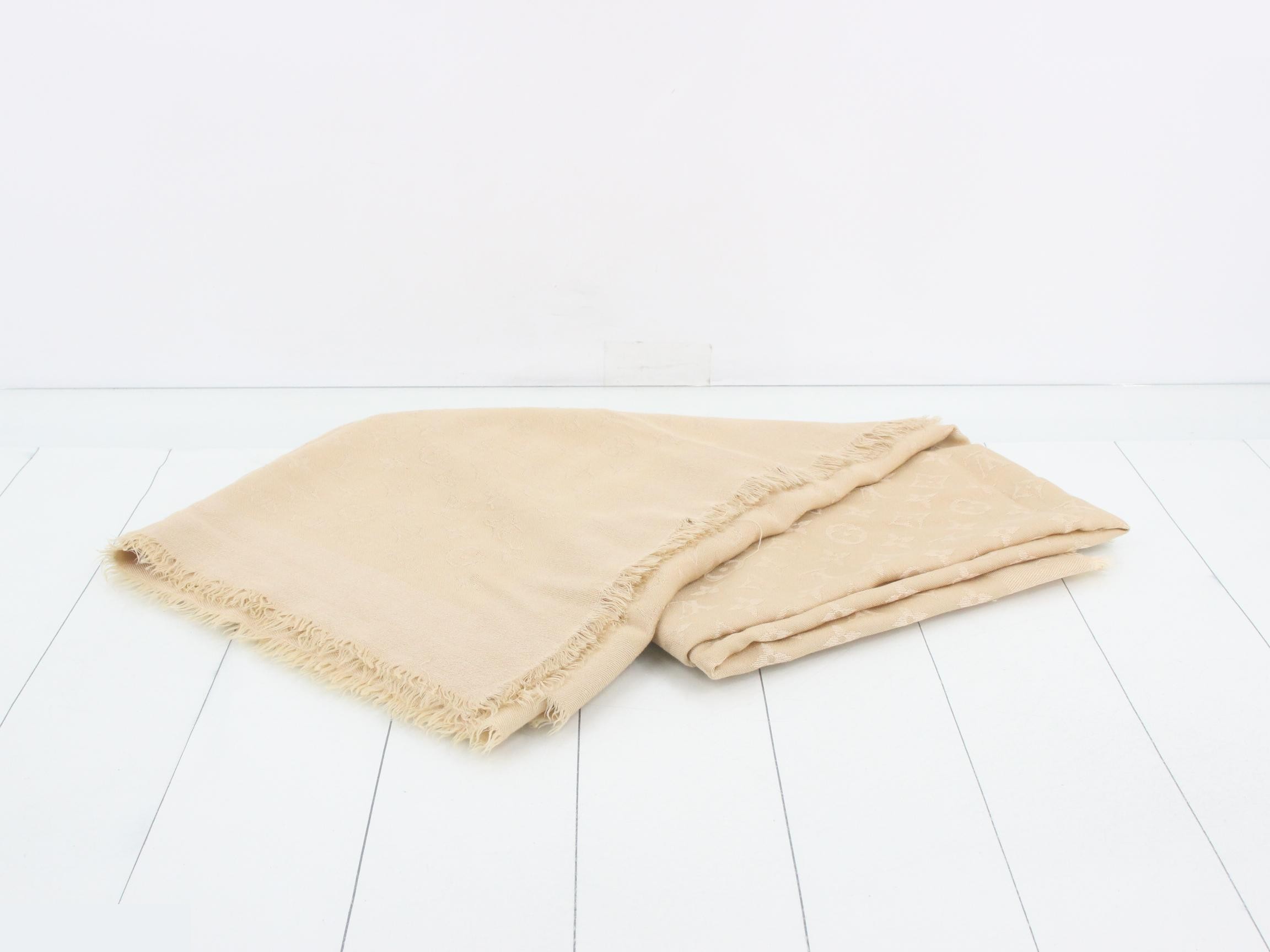 LV Shawl, Beige — view 2