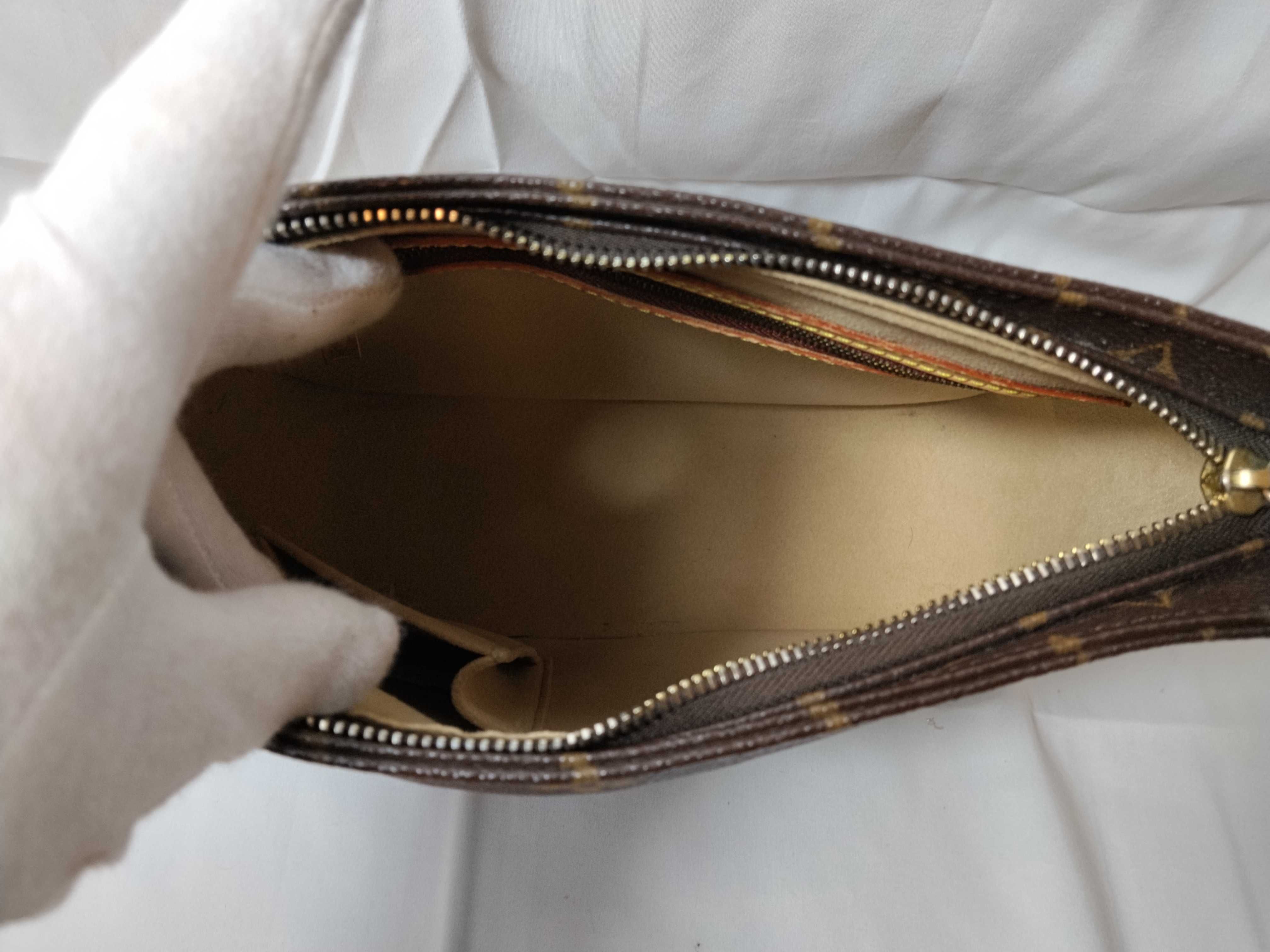 Monogram M51146 Looping MM Handbag — view 11