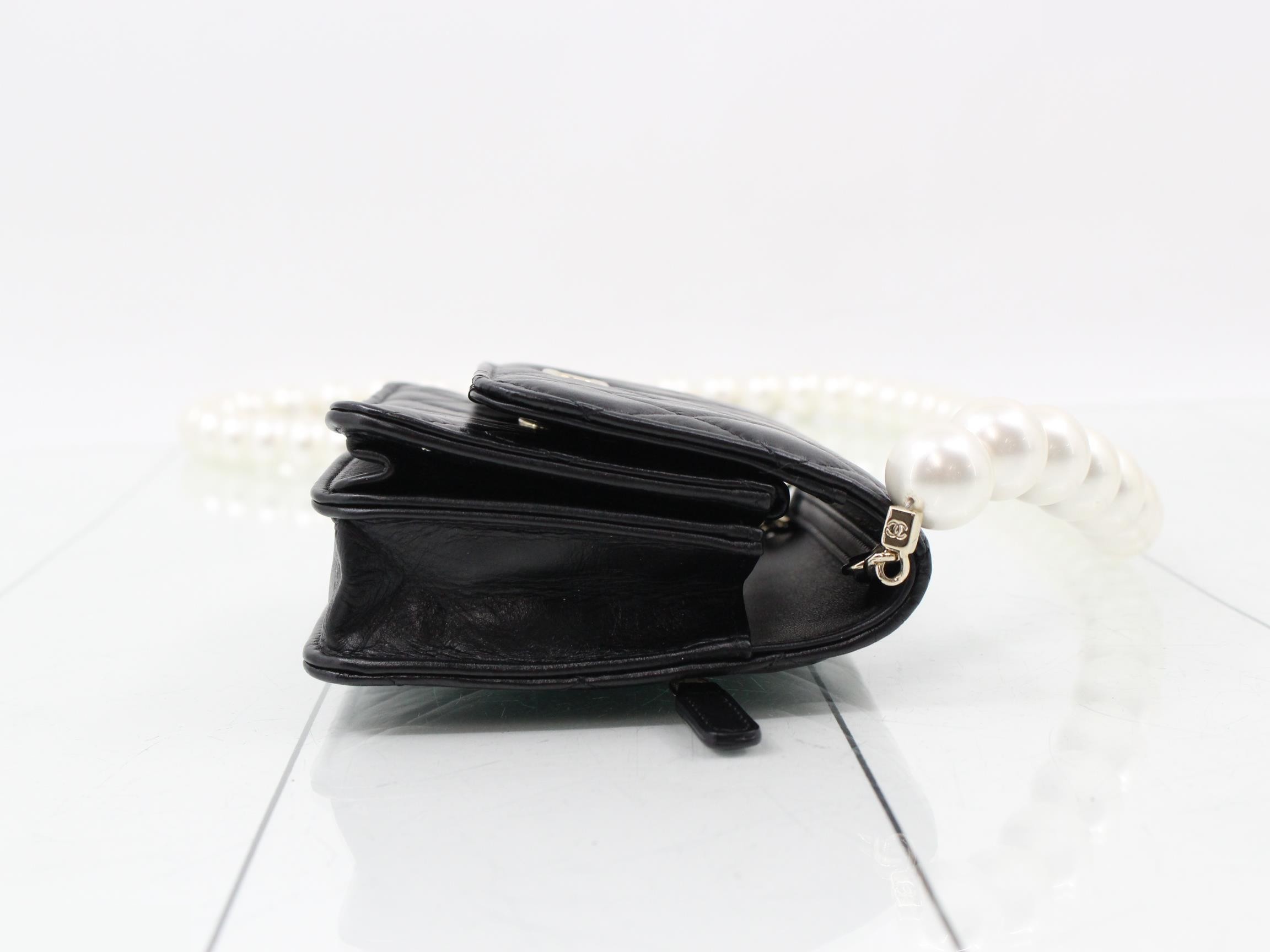 Matelassé Lambskin Pearl Chain Wallet — view 3