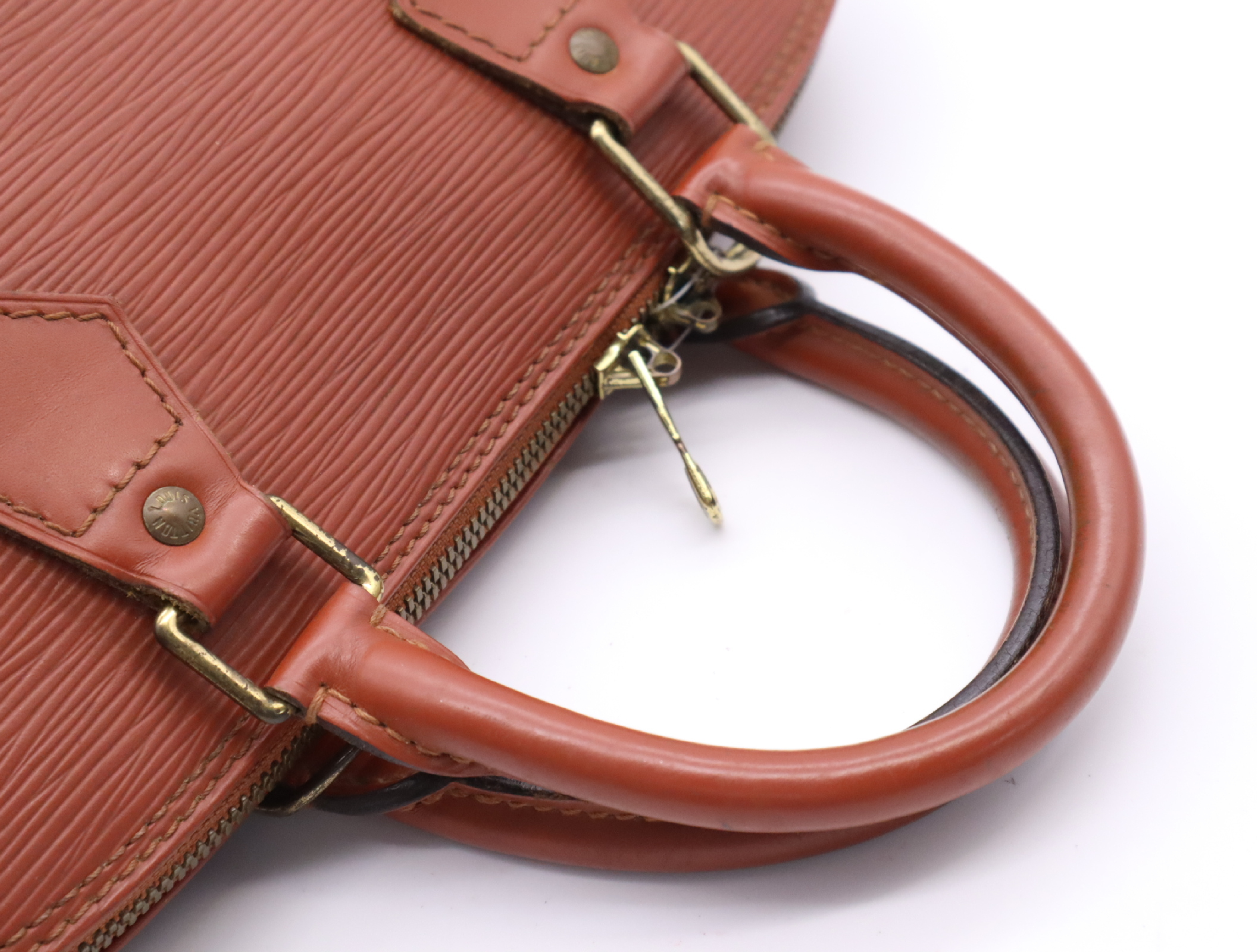 M52143 Epi Alma Kenya Brown Handbag — view 12