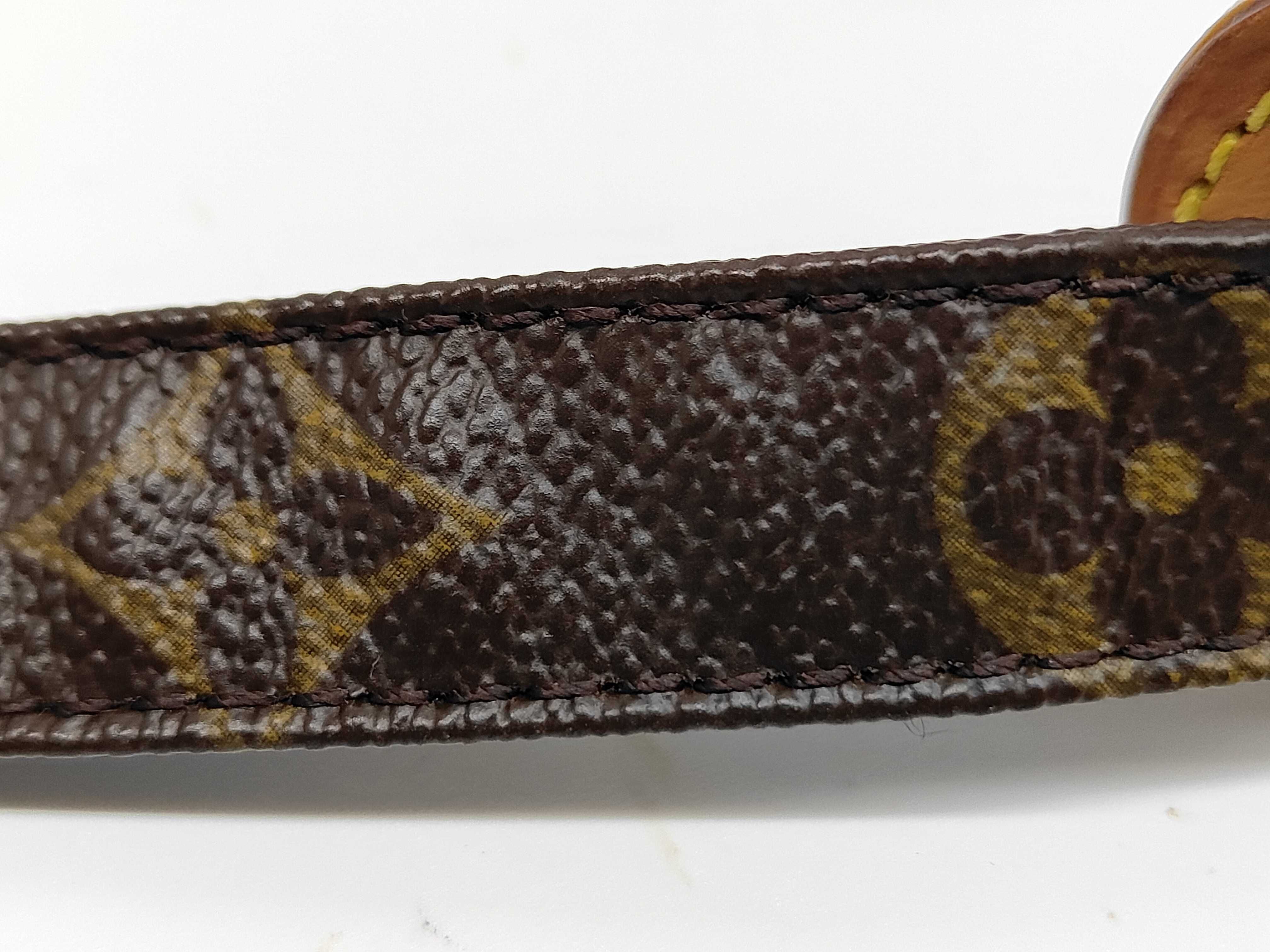 LV Nile Shoulder Bag — view 11