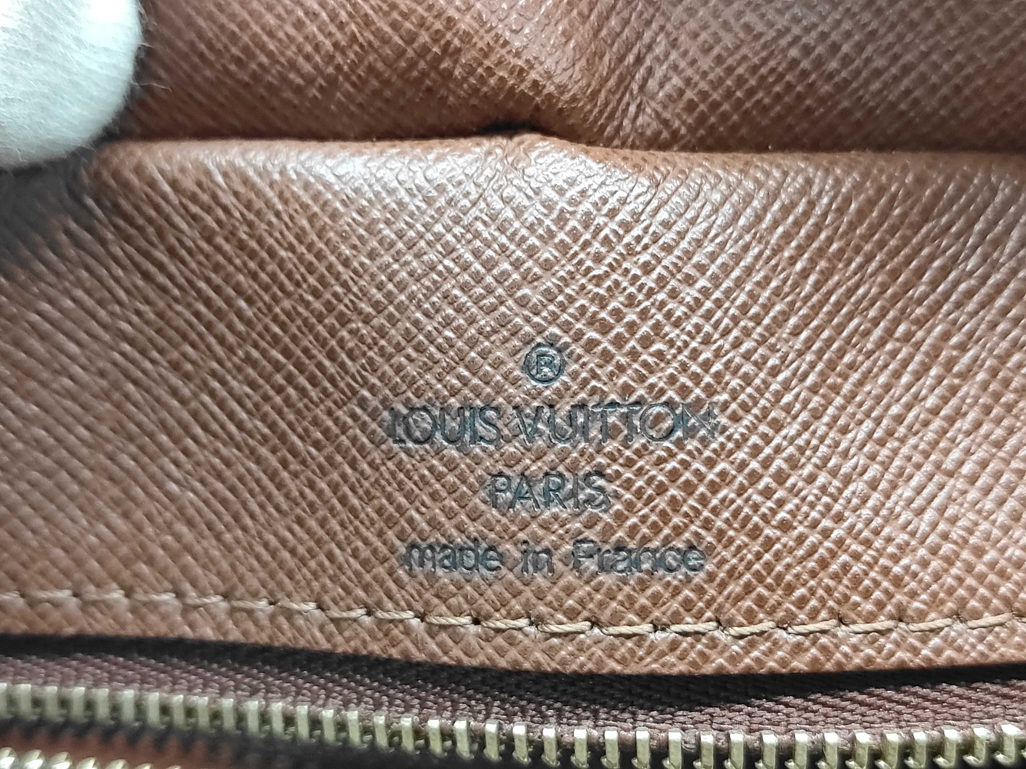 LV Nile Shoulder Bag — view 8