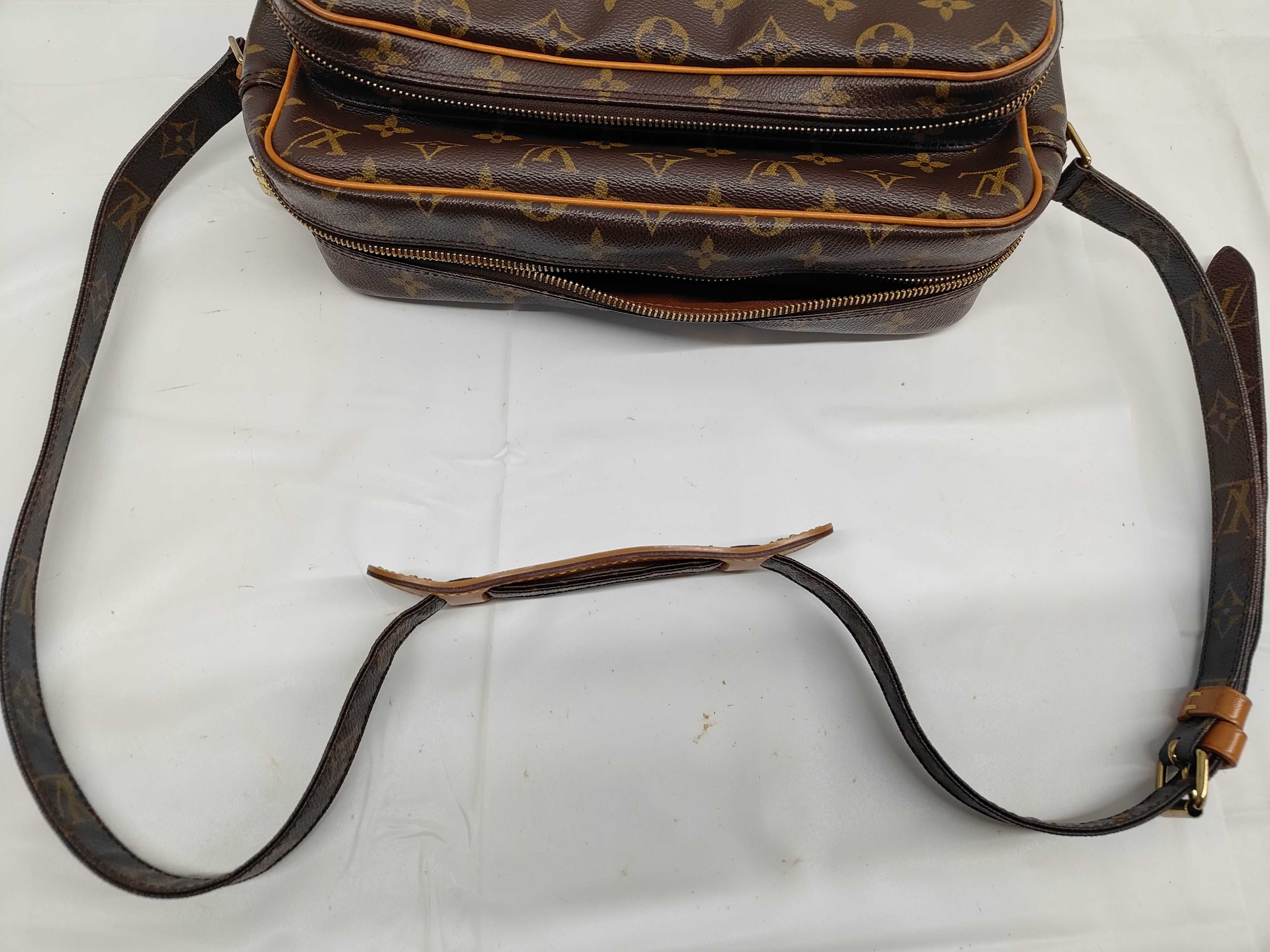 LV Nile Shoulder Bag — view 10