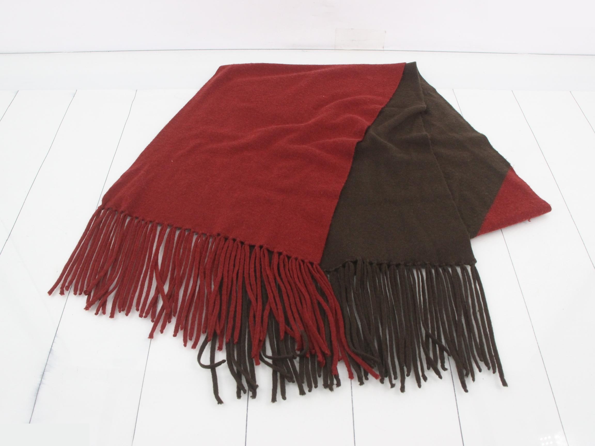 Cashmere scarf — view 2