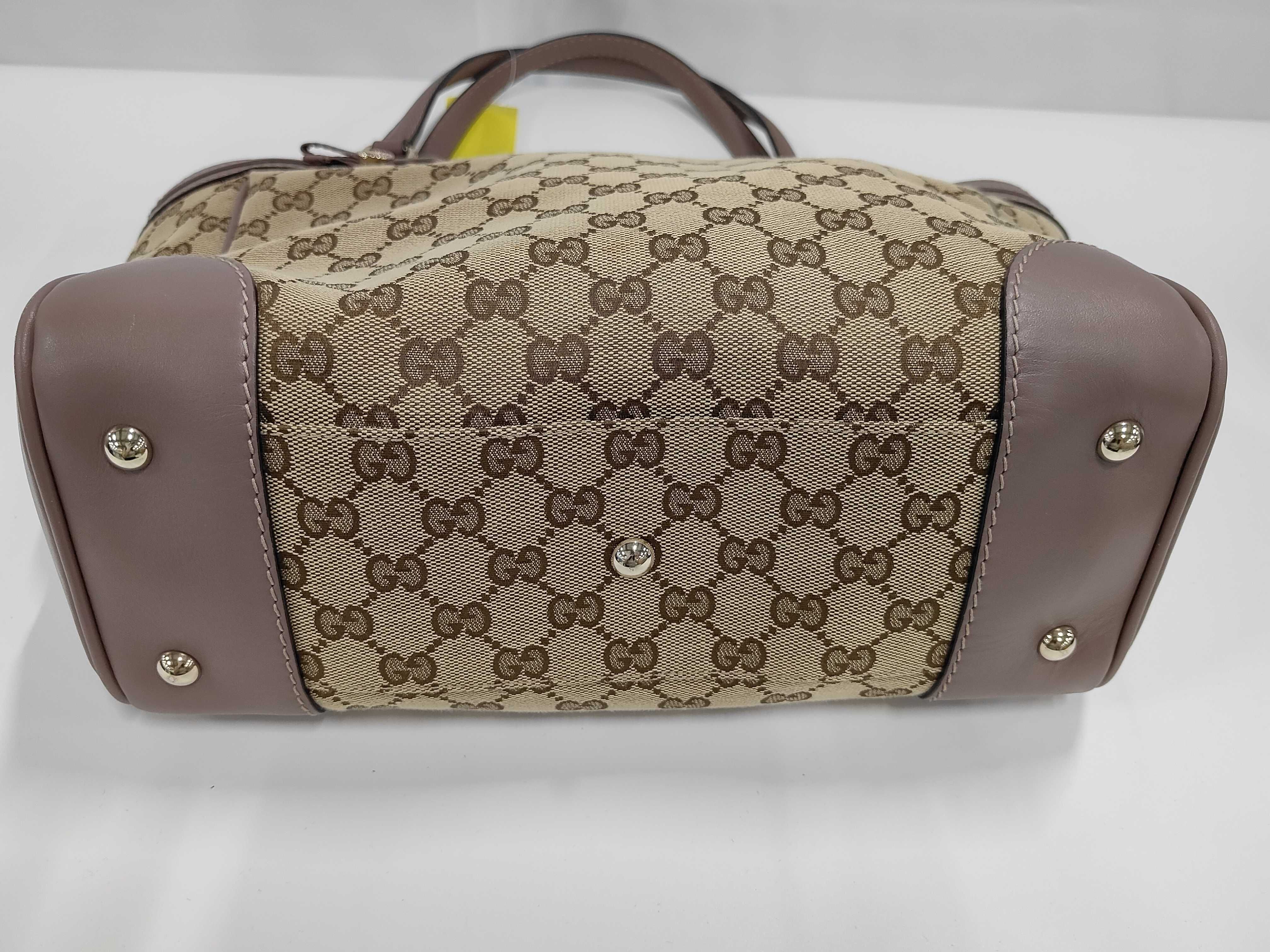 GG Canvas 257061 Tote Bag — view 4
