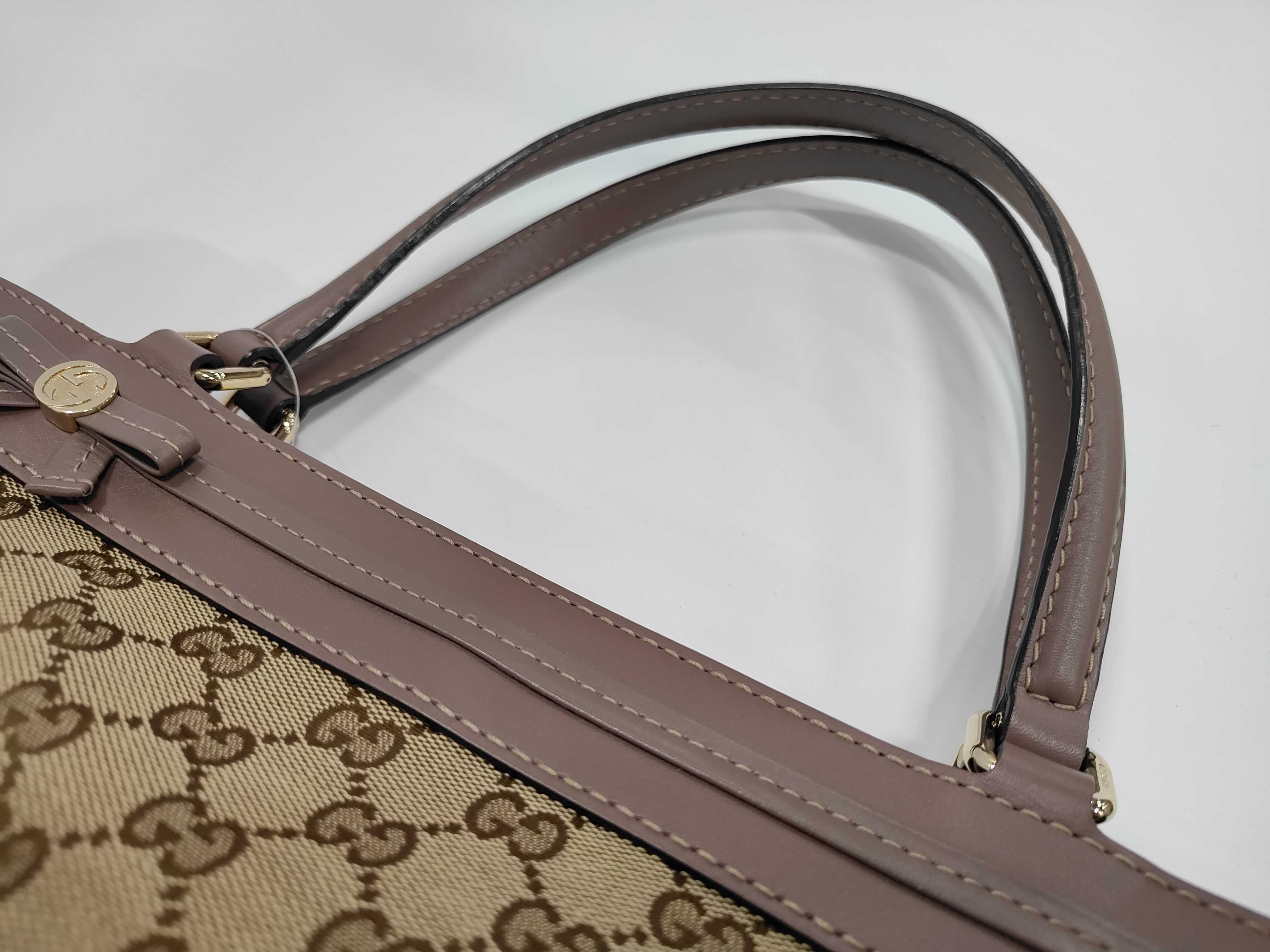 GG Canvas 257061 Tote Bag — view 6