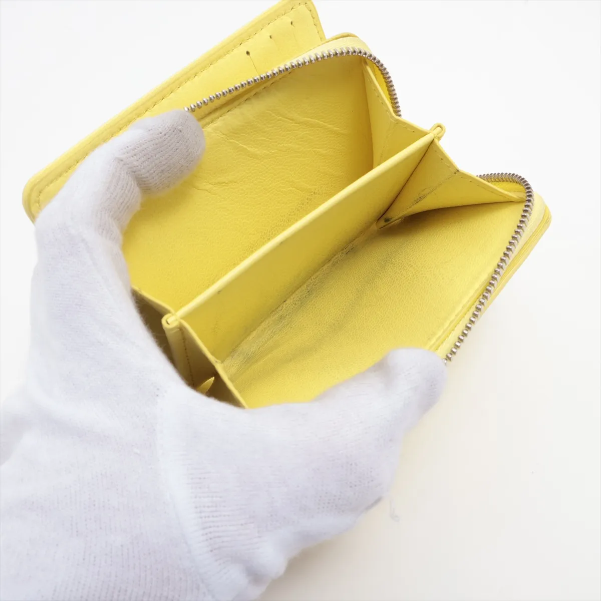 Monogram Embossed Portefeuille Lou M83210 Yellow Compact Wallet (RFID detected) — view 5
