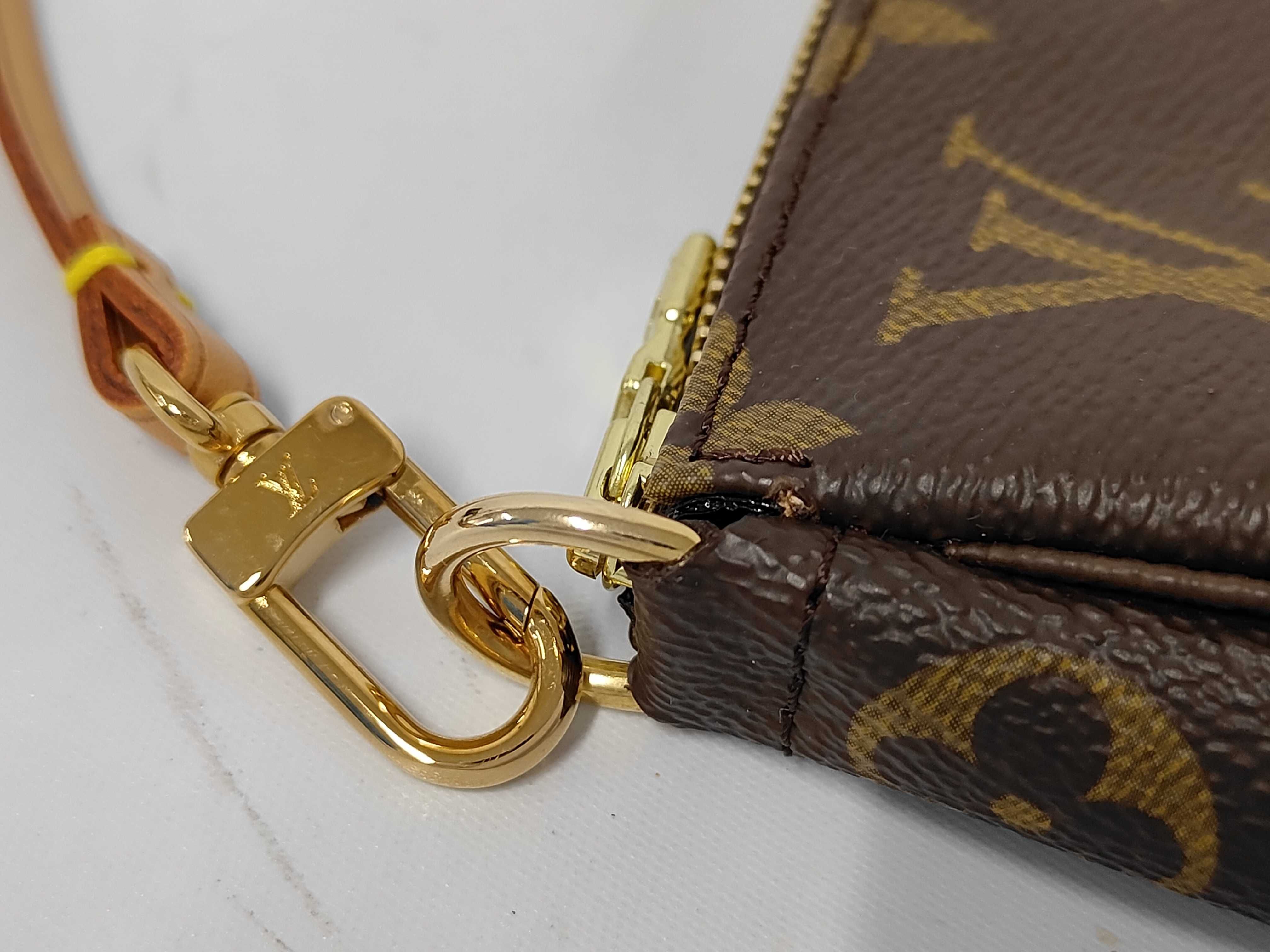 Monogram M40712 Pochette Accessoires Handbag — view 6