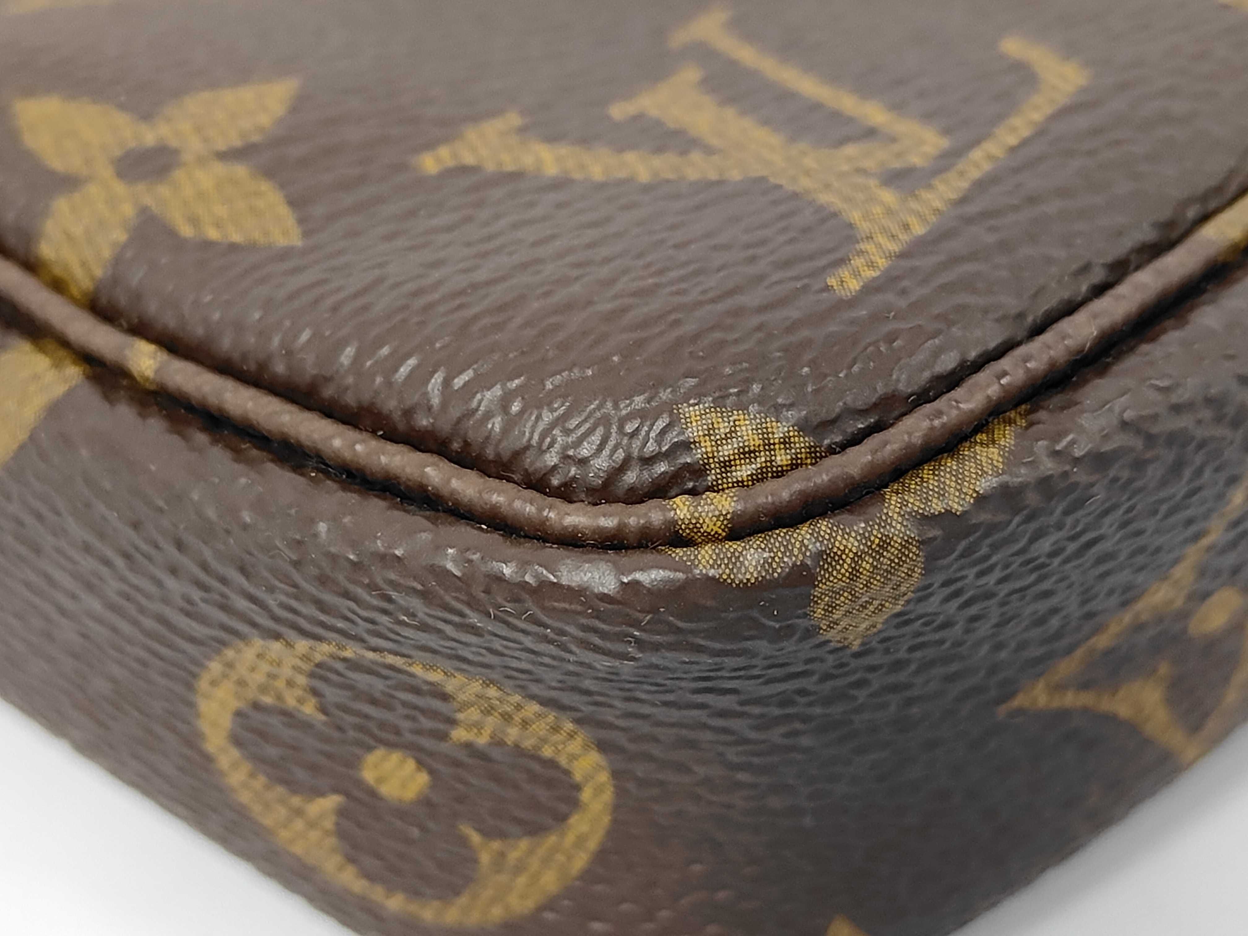 Monogram M40712 Pochette Accessoires Handbag — view 7