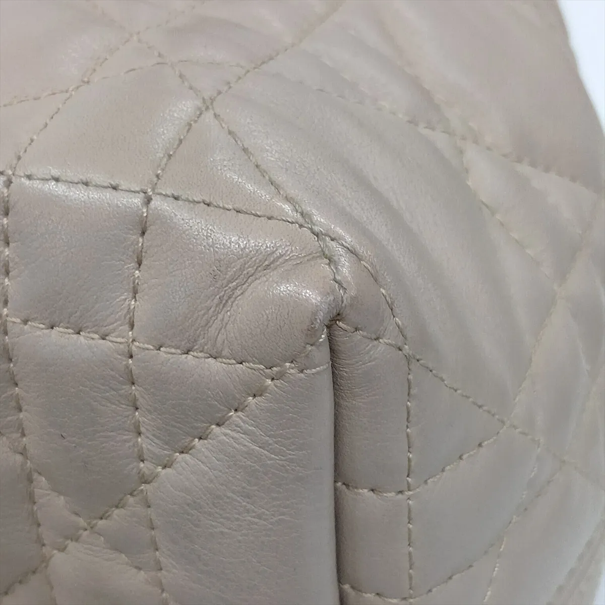 Macro Cannage Toujours Leather Handbag, Beige, Lucky Star — view 14