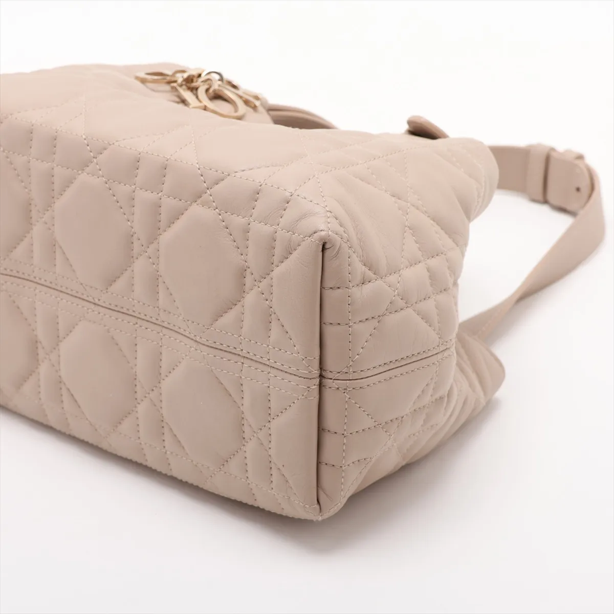 Macro Cannage Toujours Leather Handbag, Beige, Lucky Star — view 3