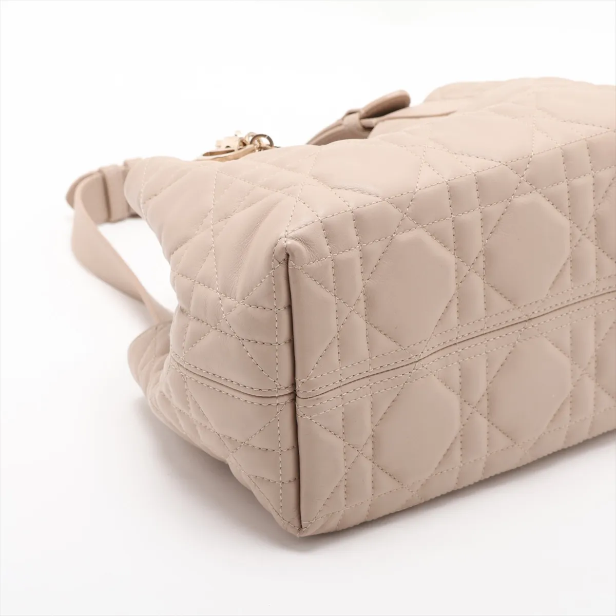 Macro Cannage Toujours Leather Handbag, Beige, Lucky Star — view 4