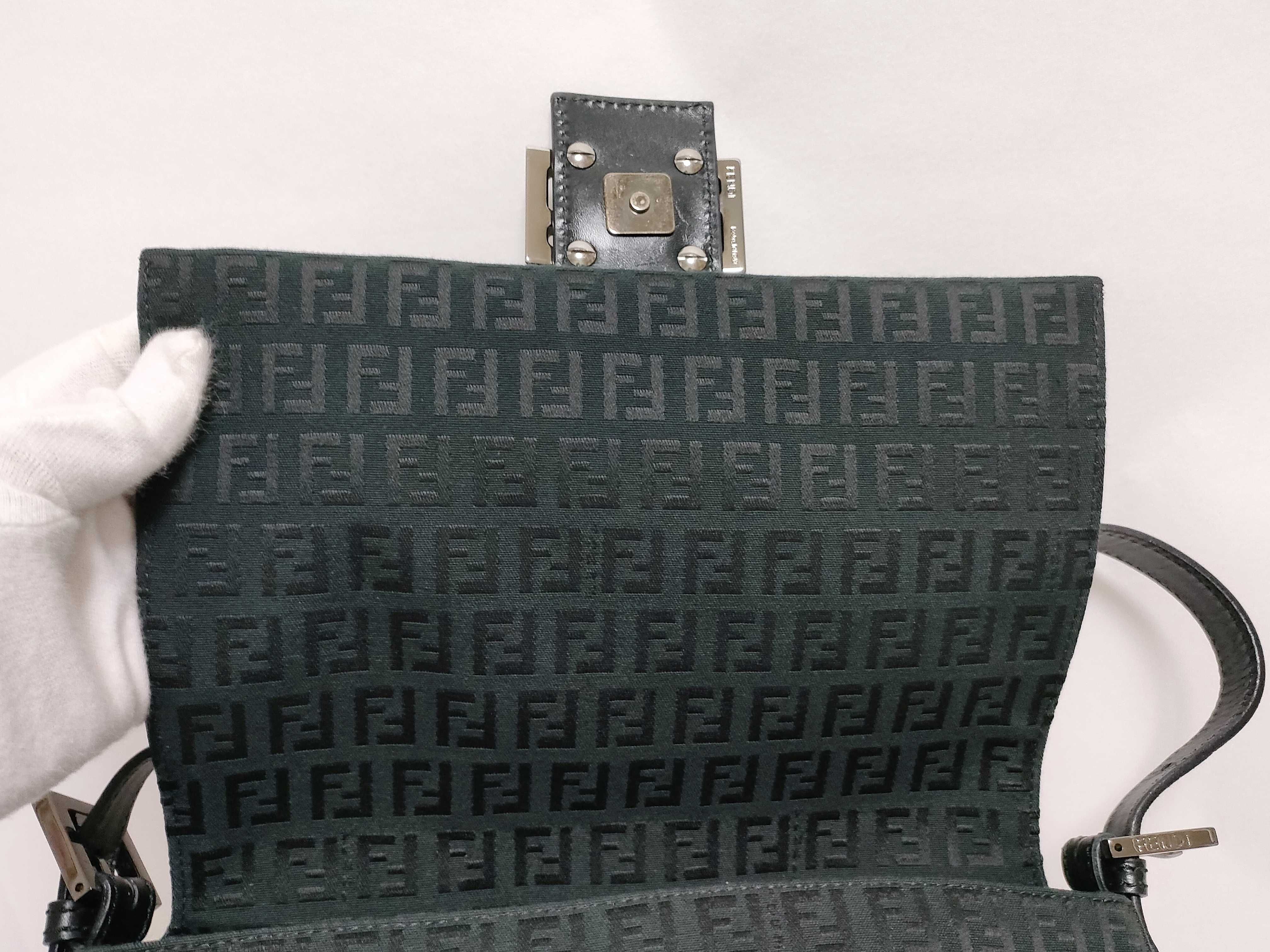 Zucca pattern Fendi Mamma Bucket Zucca Shoulder Bag — view 8