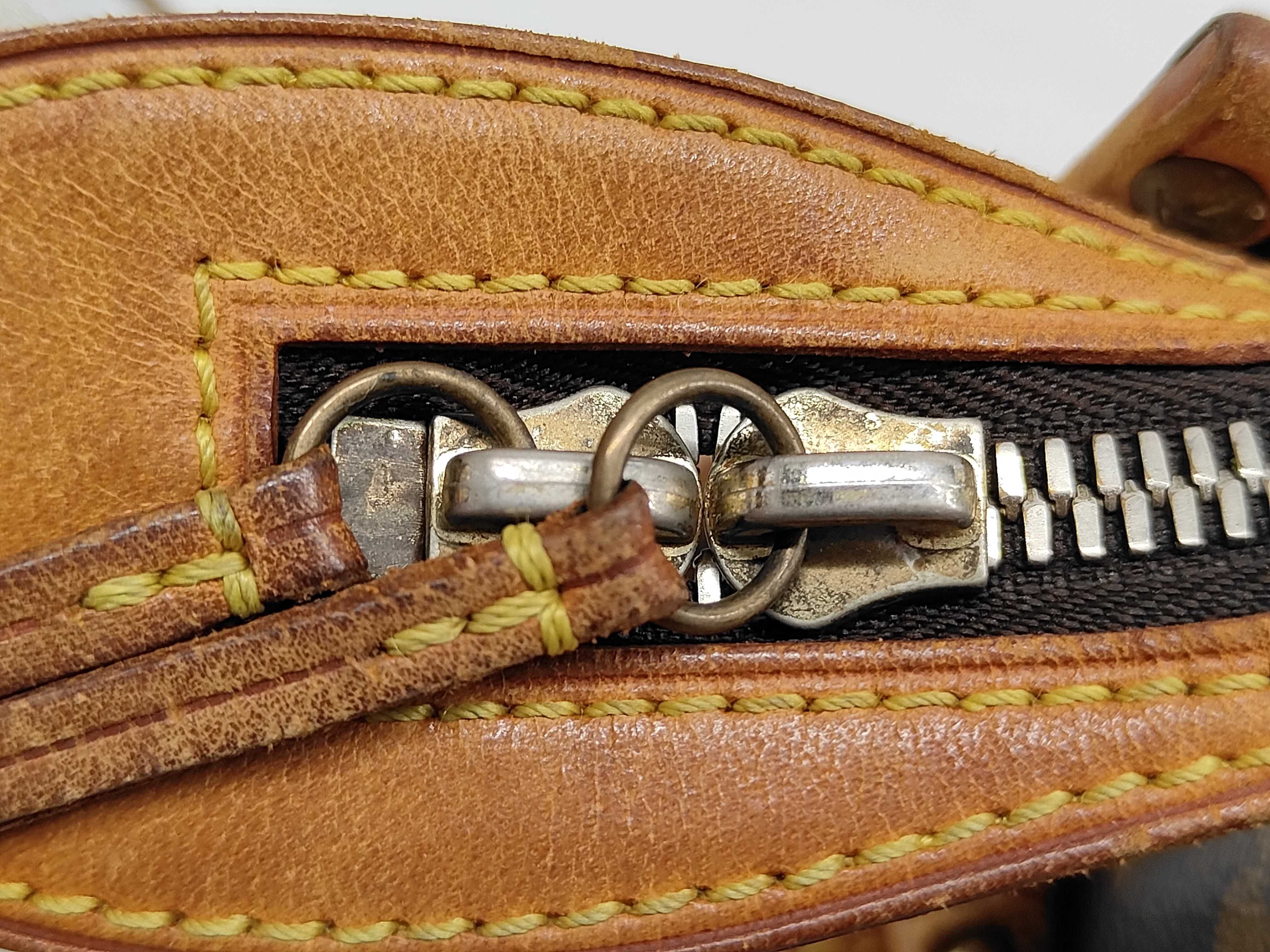 LV Popincourt Long M40008 Monogram Shoulder Bag — view 10