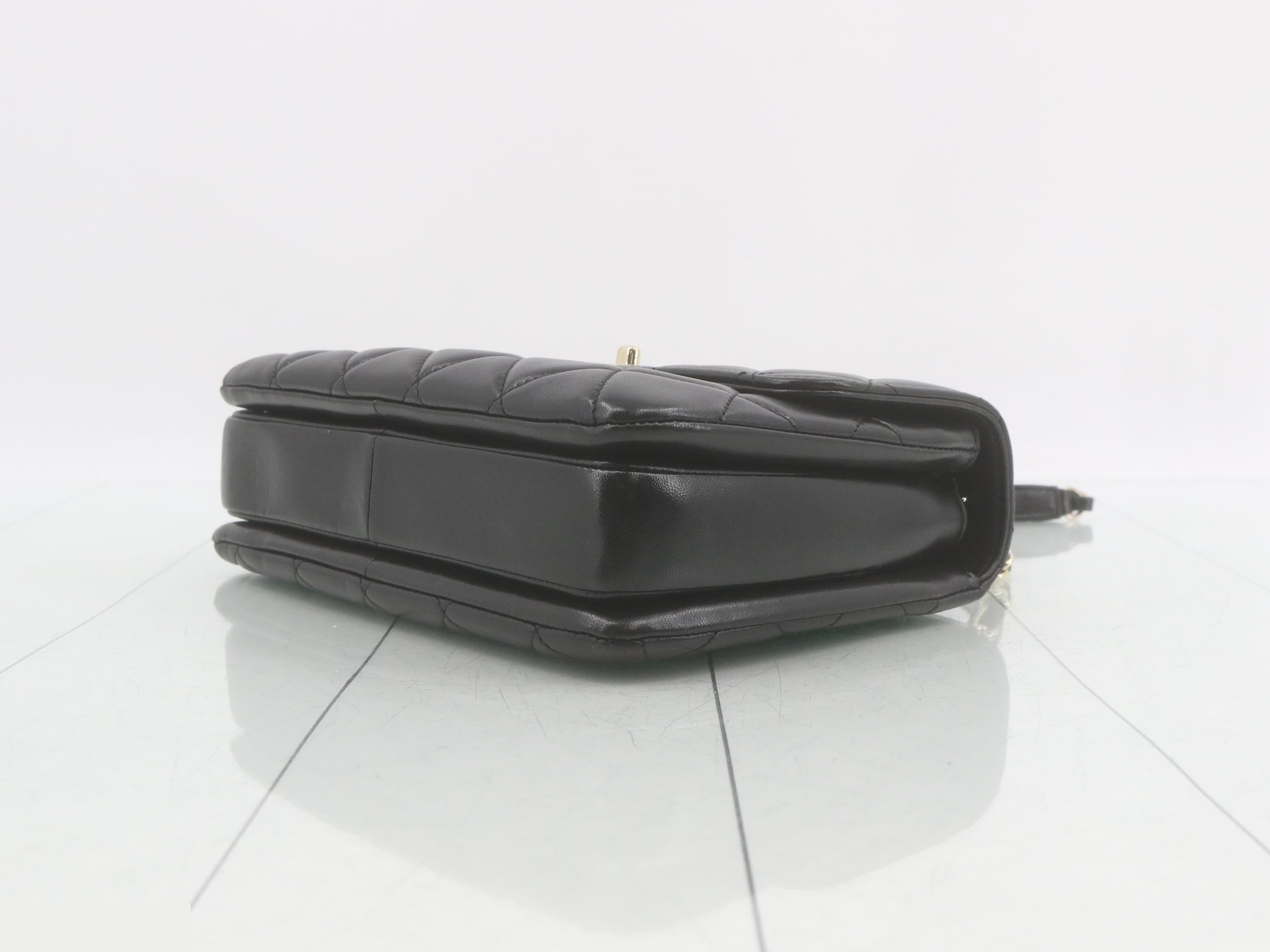 Trendy CC Leather 2-Way Handbag — view 6