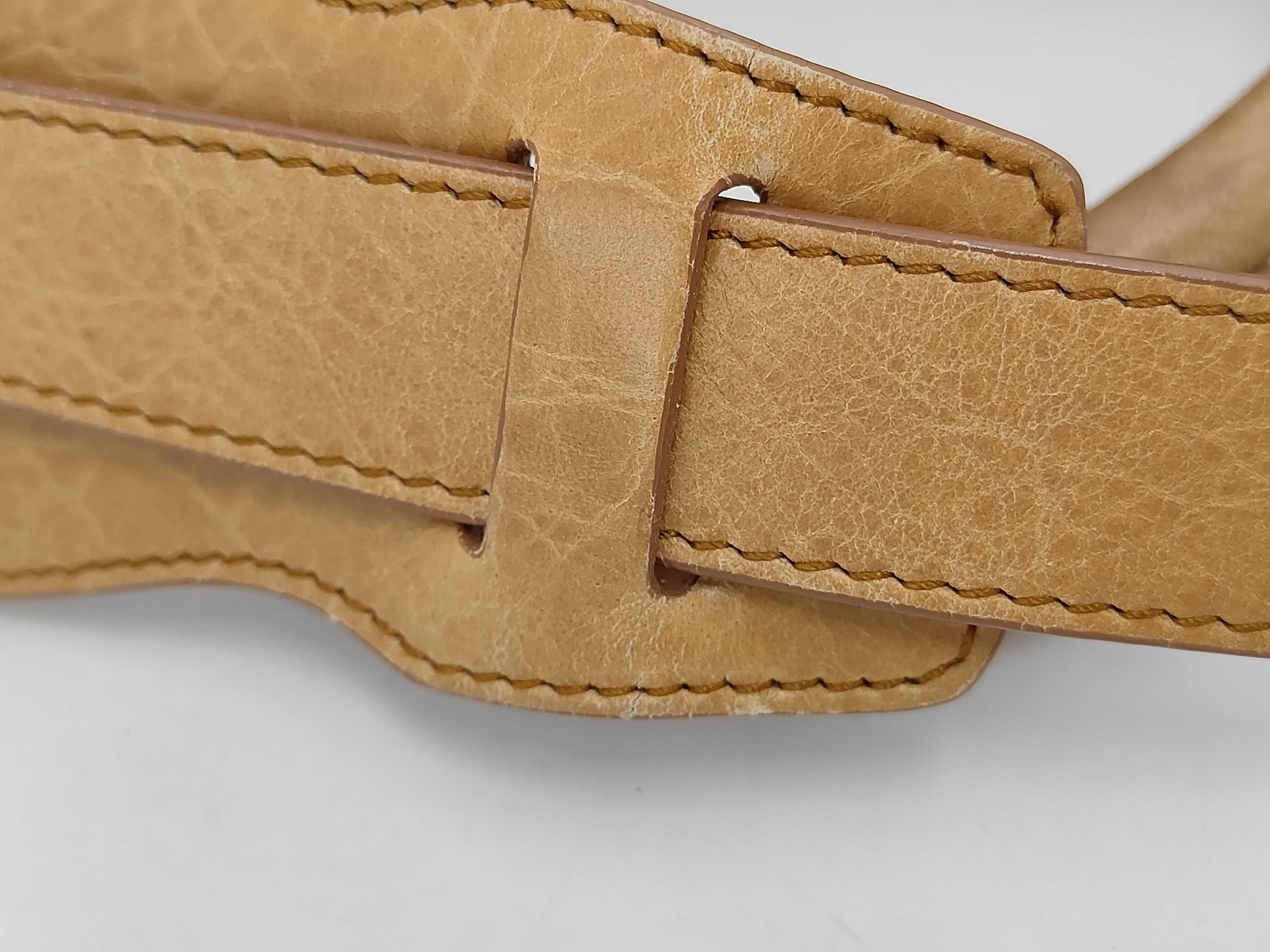 The City Camel Shoulder Bag with Mirror and Shoulder Strap — view 8