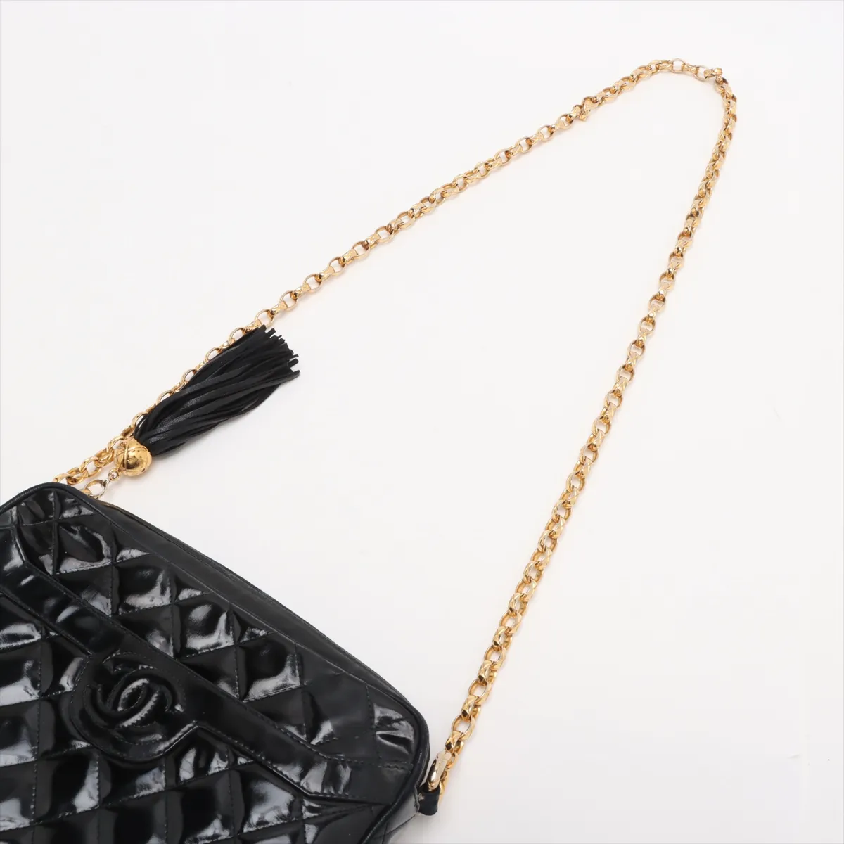 Matelasse patent leather chain shoulder bag with fringe black gold hardware — view 5