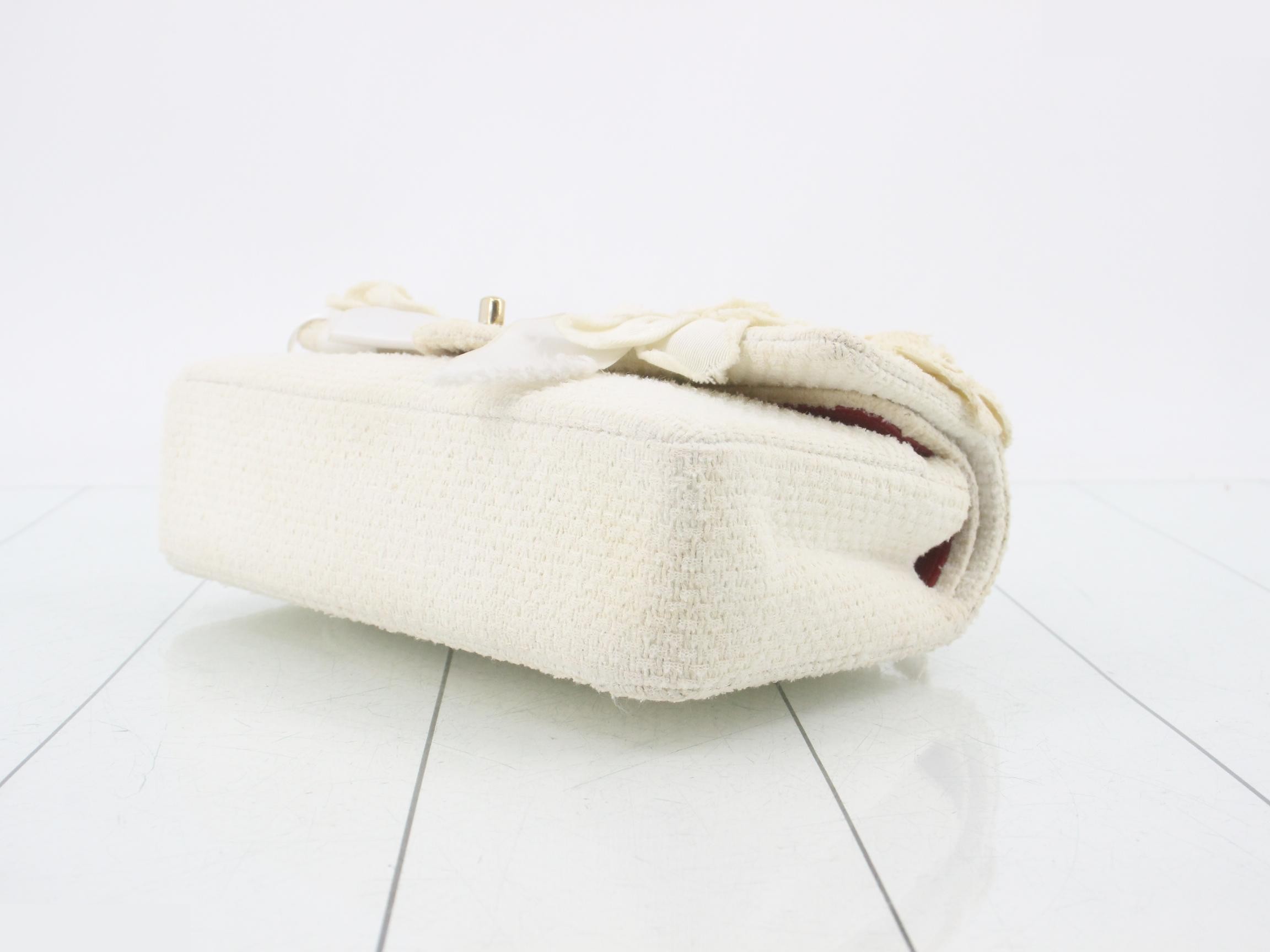 Matelassé tweed camellia ribbon chain shoulder bag (random serial number) — view 6