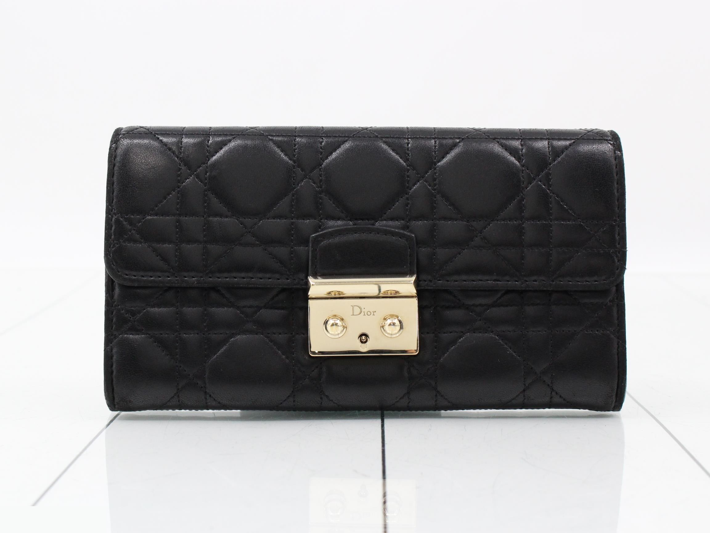 long wallet