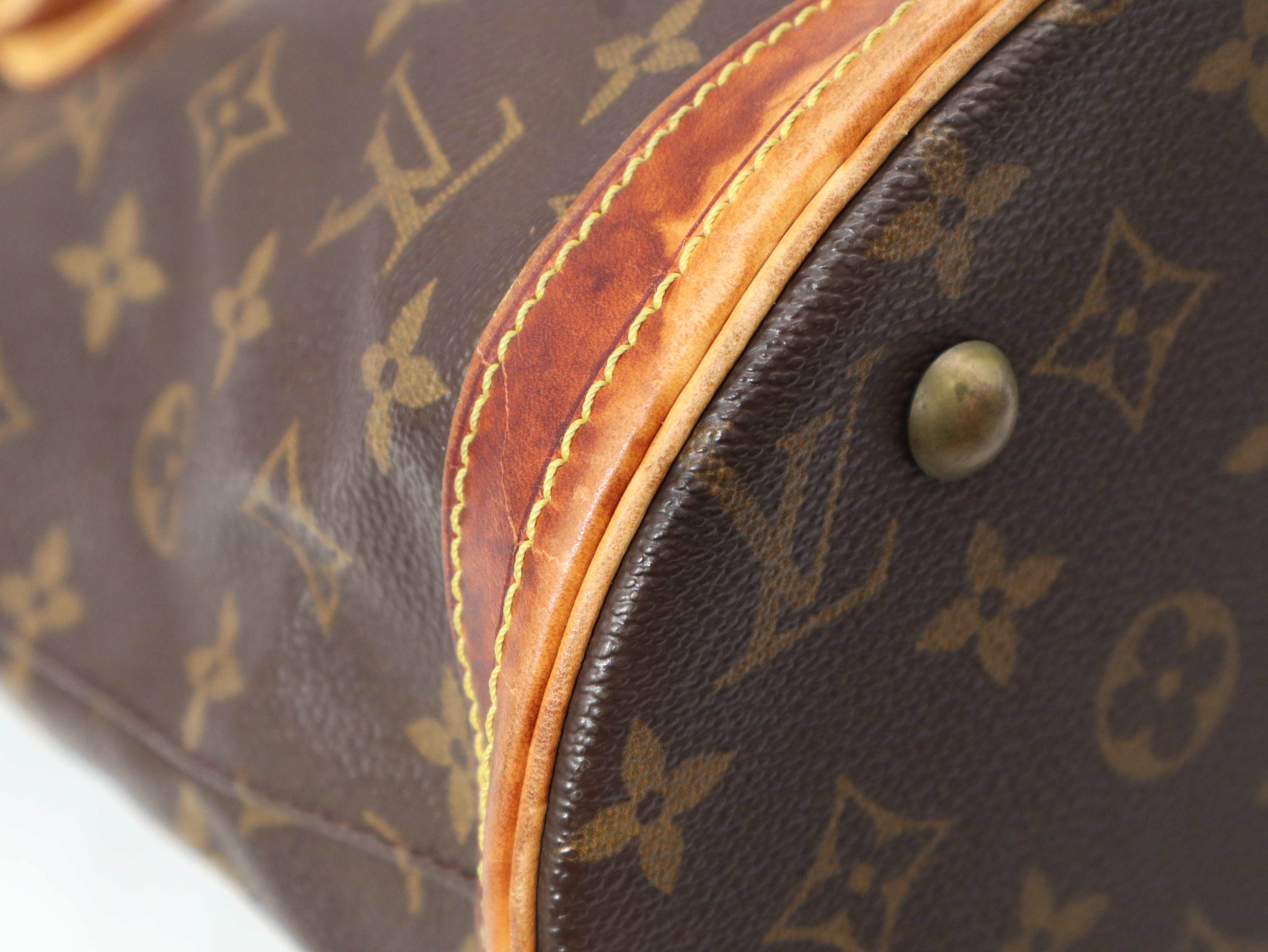 M42238 Monogram Bucket PM Shoulder Bag — view 9