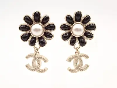 earrings, A22K gold, Coco Mark, flower design, stone, pearl, 4.2cm in height.