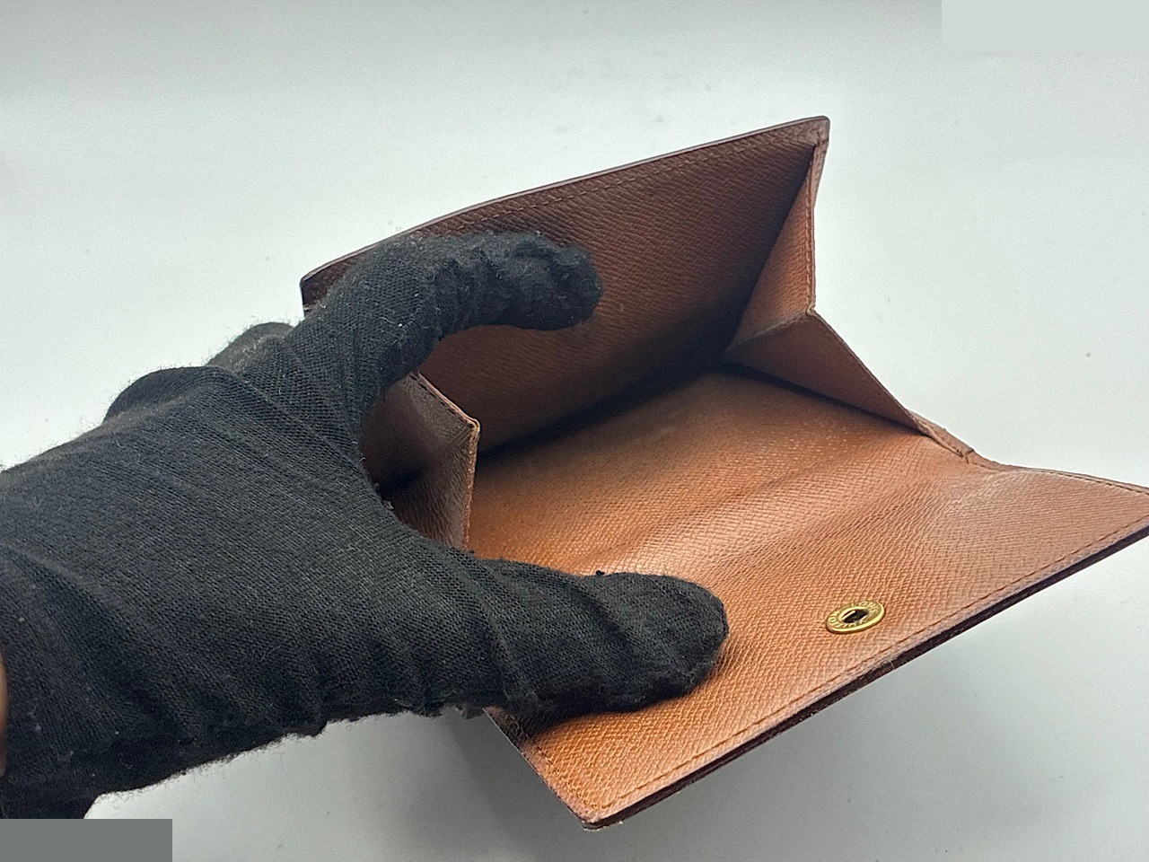 Monogram Credit — view 4