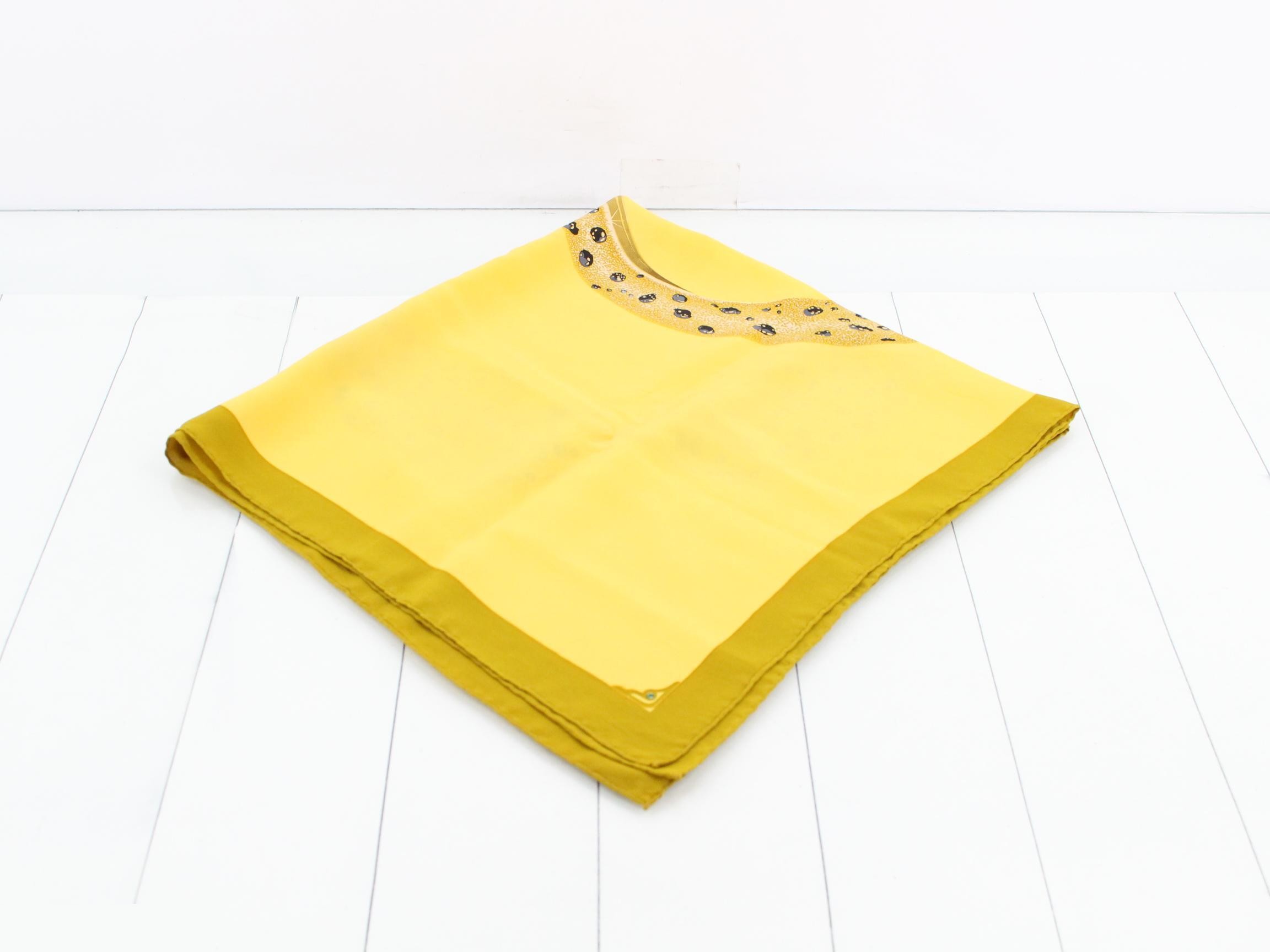scarf — view 2