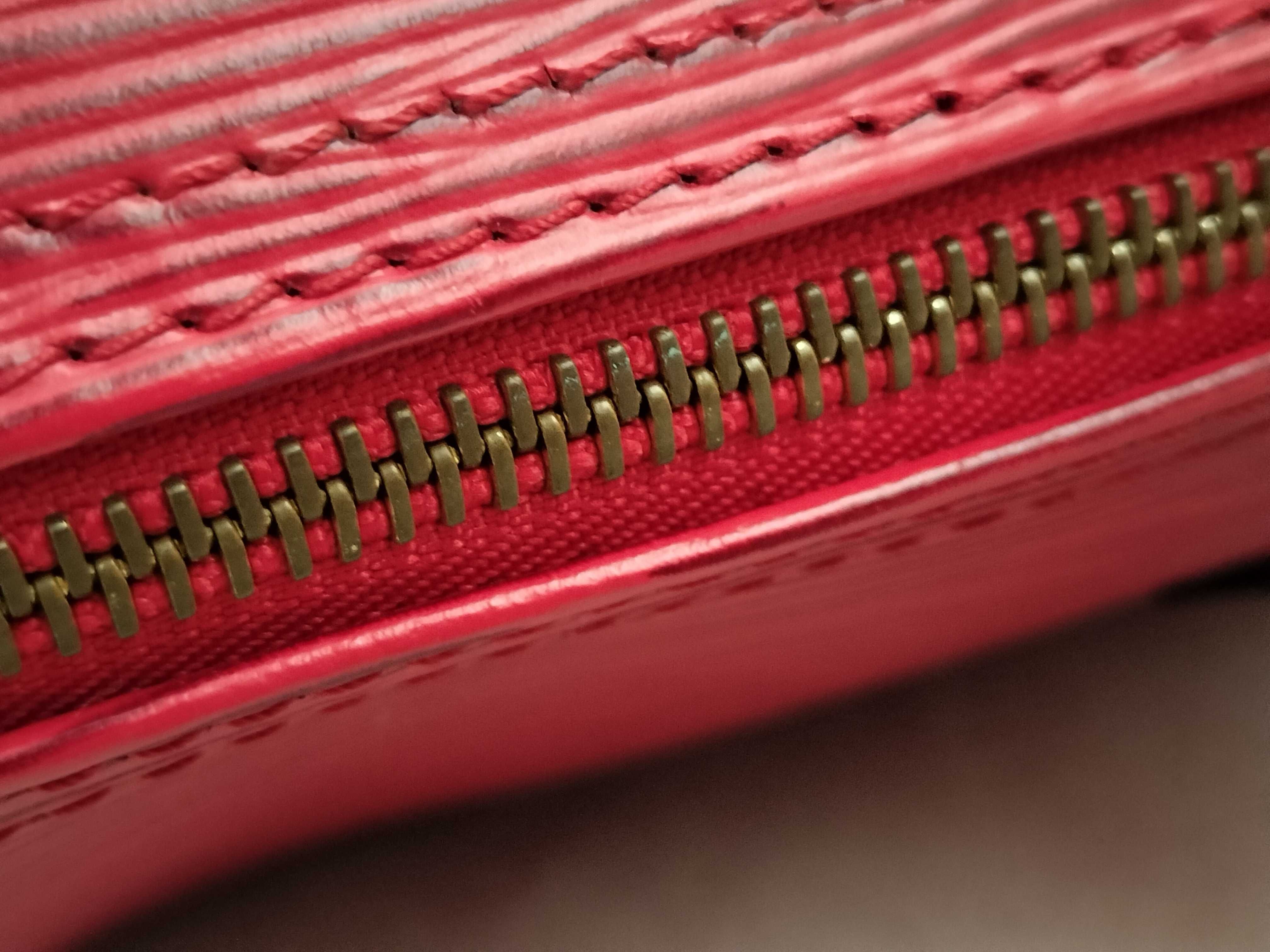 Epi Speedy Red Handbag — view 6